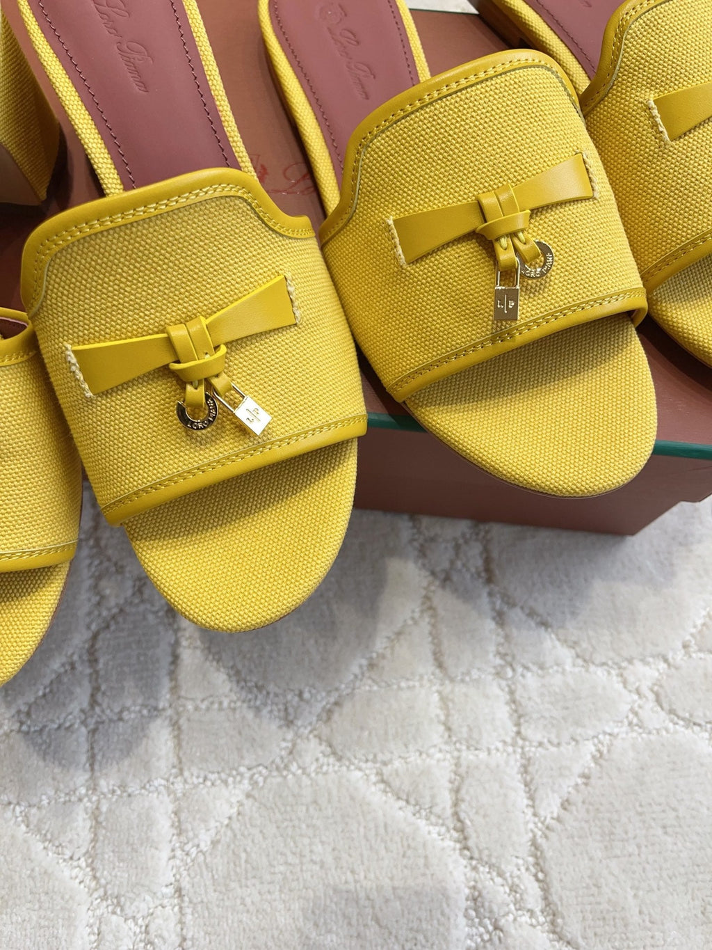 LP 26S HIGH HEEL SANDALS IN YELLOW CANVAS AND CALFSKIN