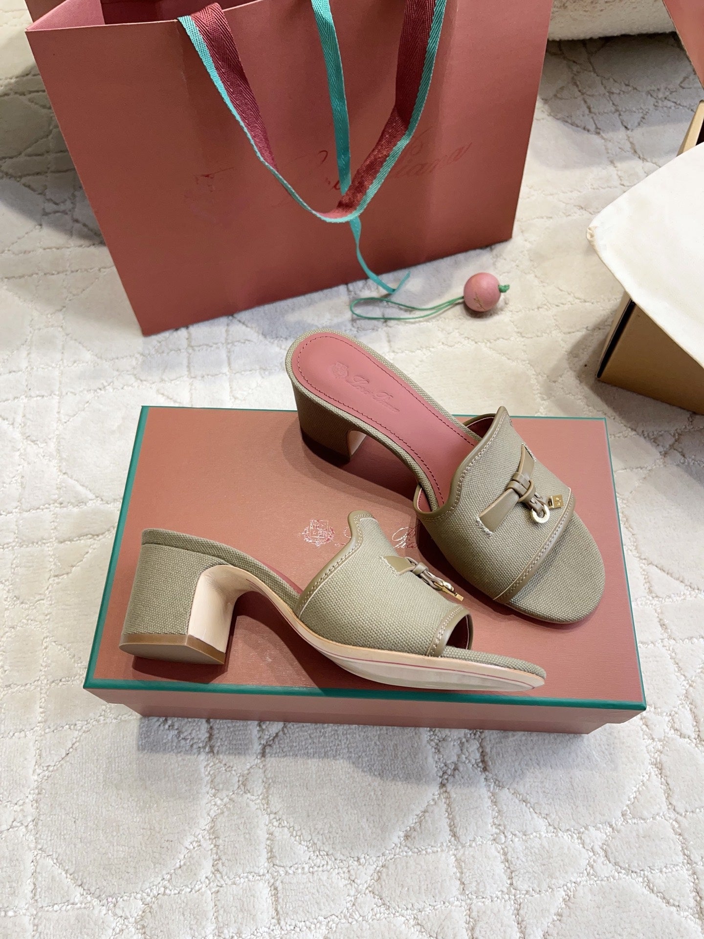 LP 26S HIGH HEEL SANDALS IN SAGE GREEN CANVAS AND CALFSKIN