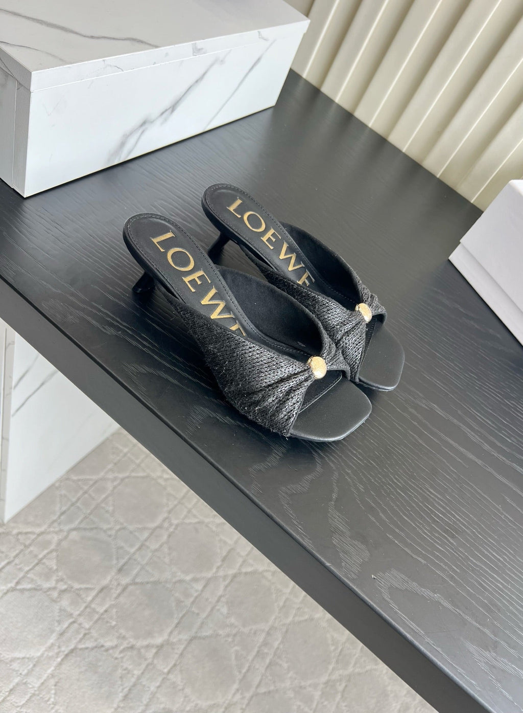 LOEWE 26S HIGH-HEEL SANDALS 45 MM IN BLACK RAFFIA AND LAMBSKIN