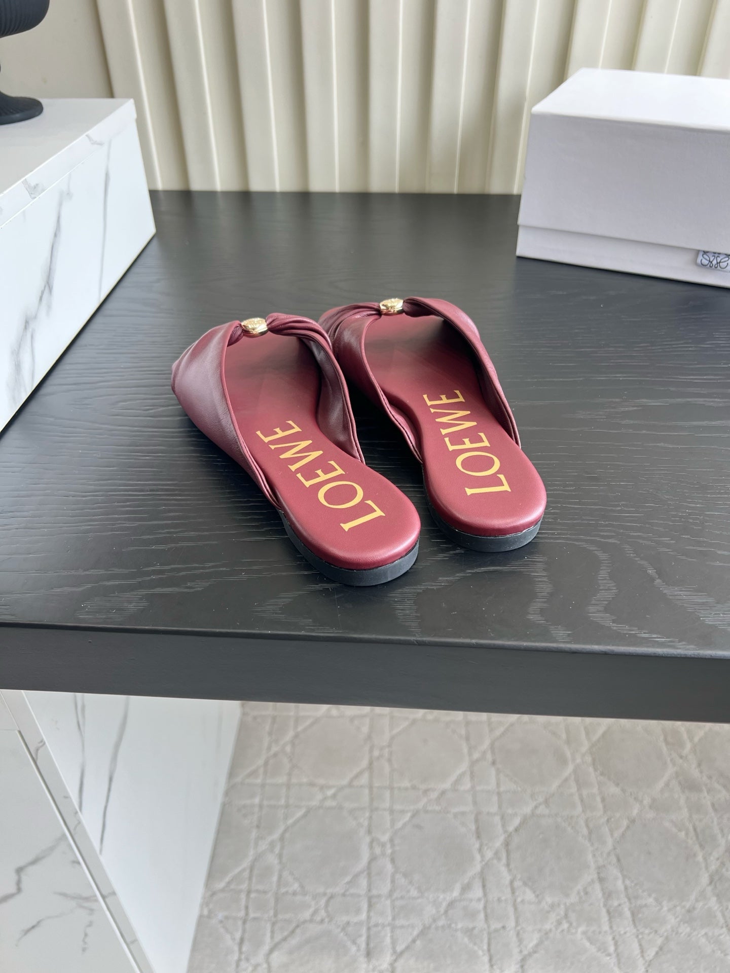 LOEWE 26S SANDALS IN DARK RED LAMBSKIN