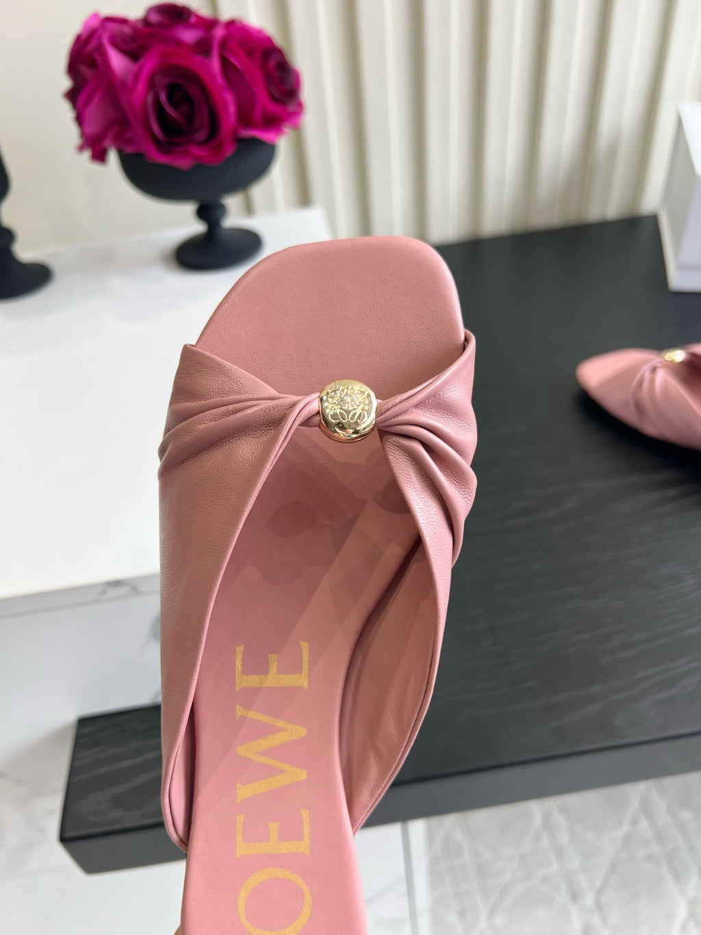 LOEWE 26S SANDALS IN LIGHT PINK LAMBSKIN
