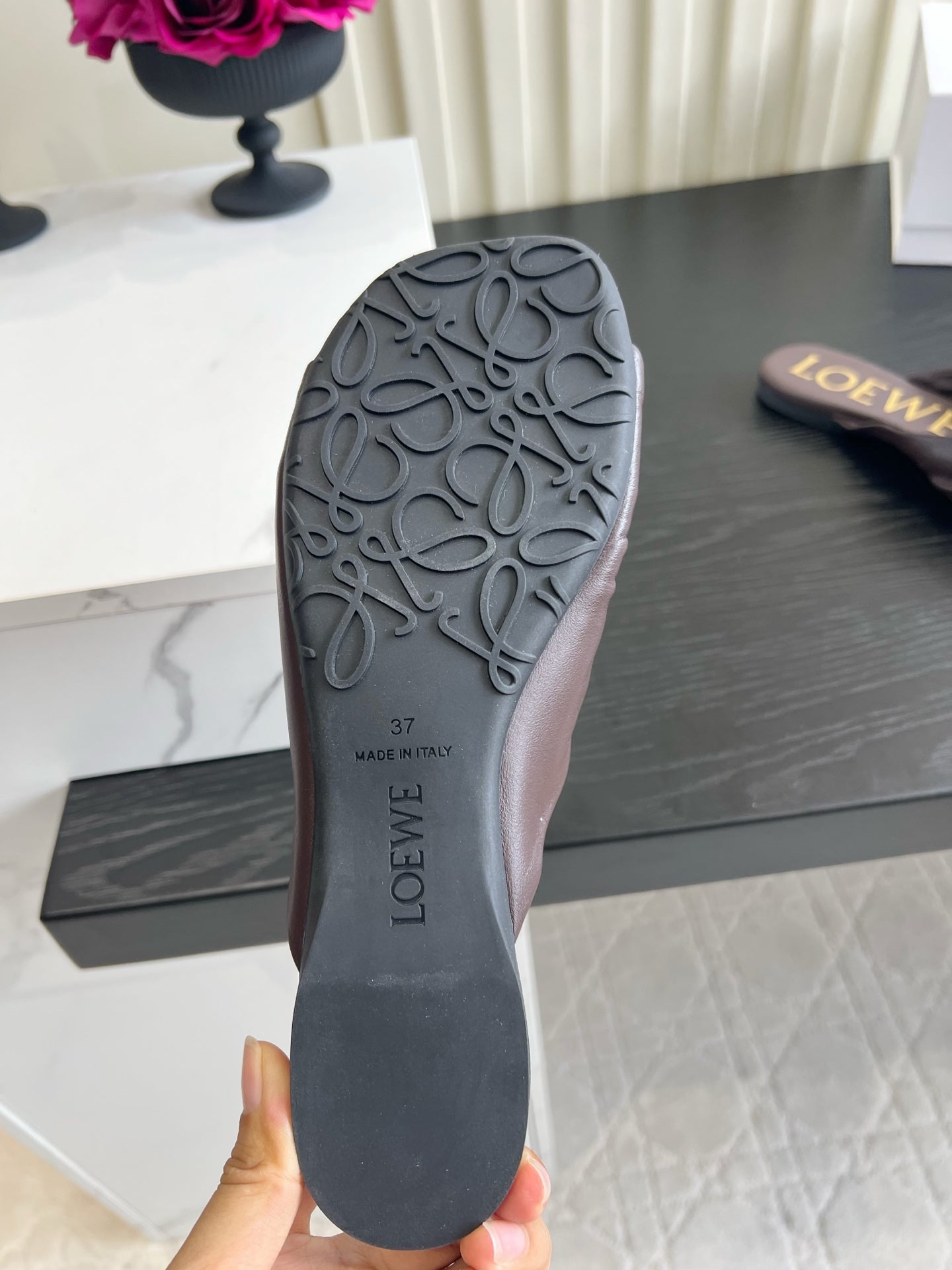 LOEWE 26S SANDALS IN BROWN LAMBSKIN