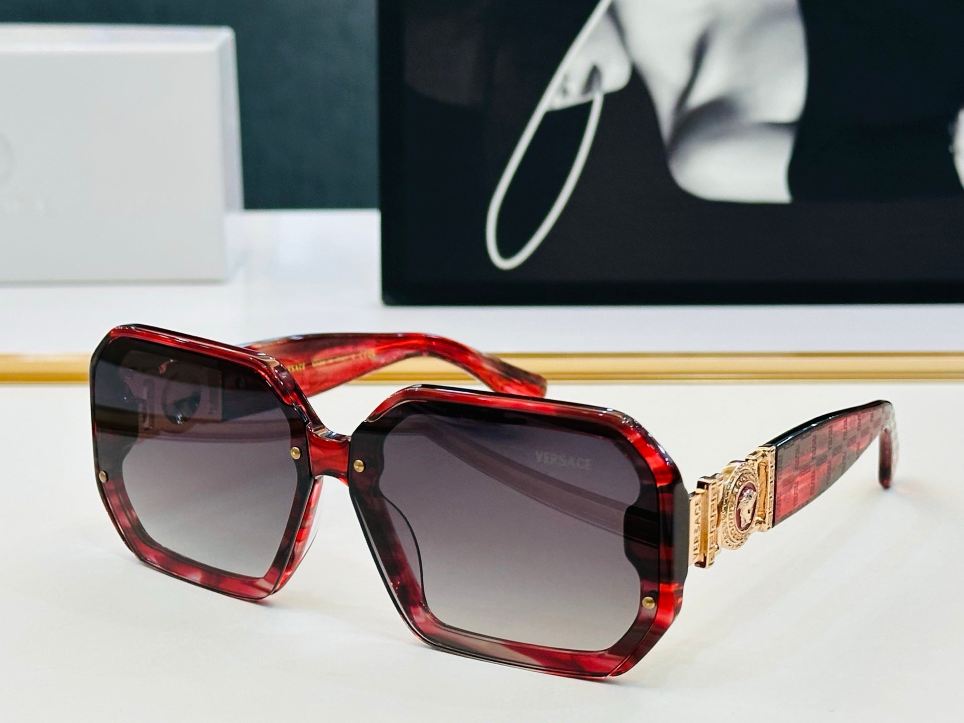 MEDUSA BIGGIE RECTANGULAR FRAME SUNGLASSES VE6755 IN ACETATE