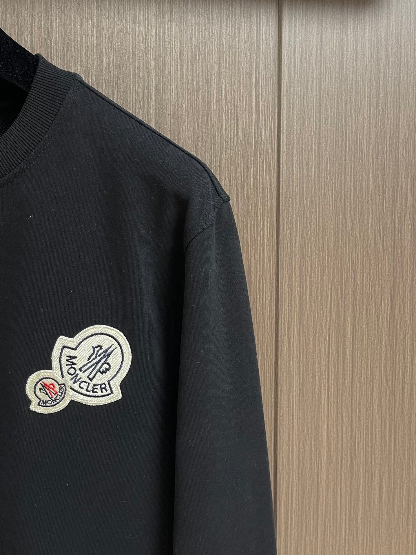 MONCLER 26S CREWNECK SWEATSHIRT 536