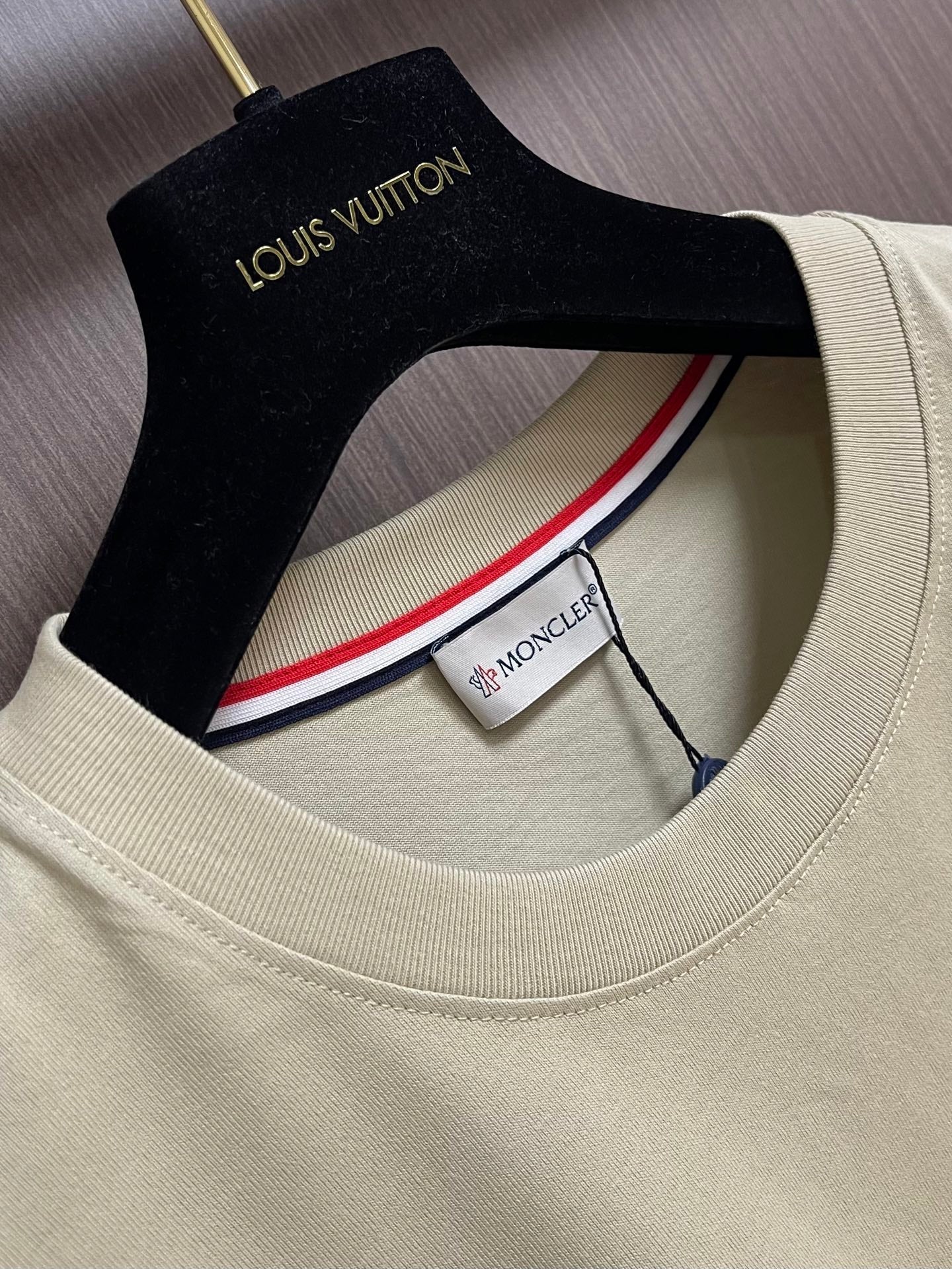 MONCLER 26S SHORT-SLEEVE T-SHIRT 689