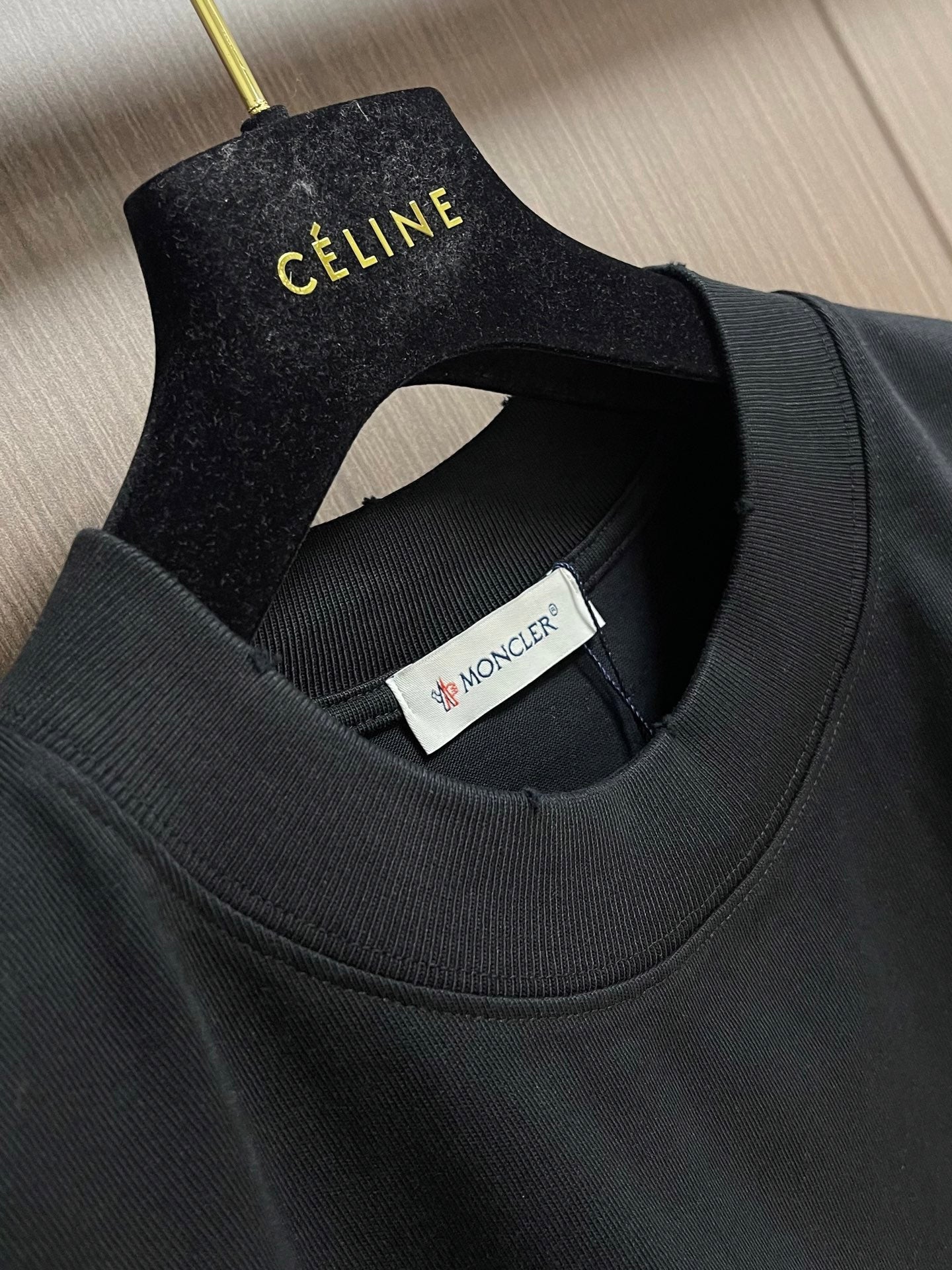 MONCLER 26S SHORT-SLEEVE T-SHIRT 681