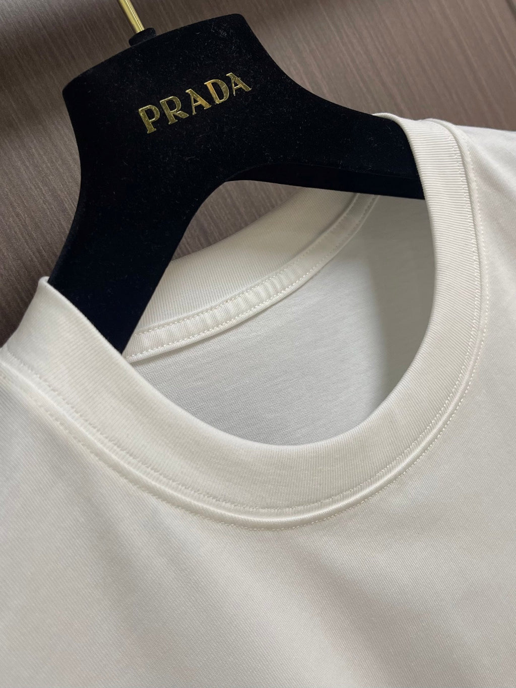 MONCLER 26S SHORT-SLEEVE T-SHIRT 687