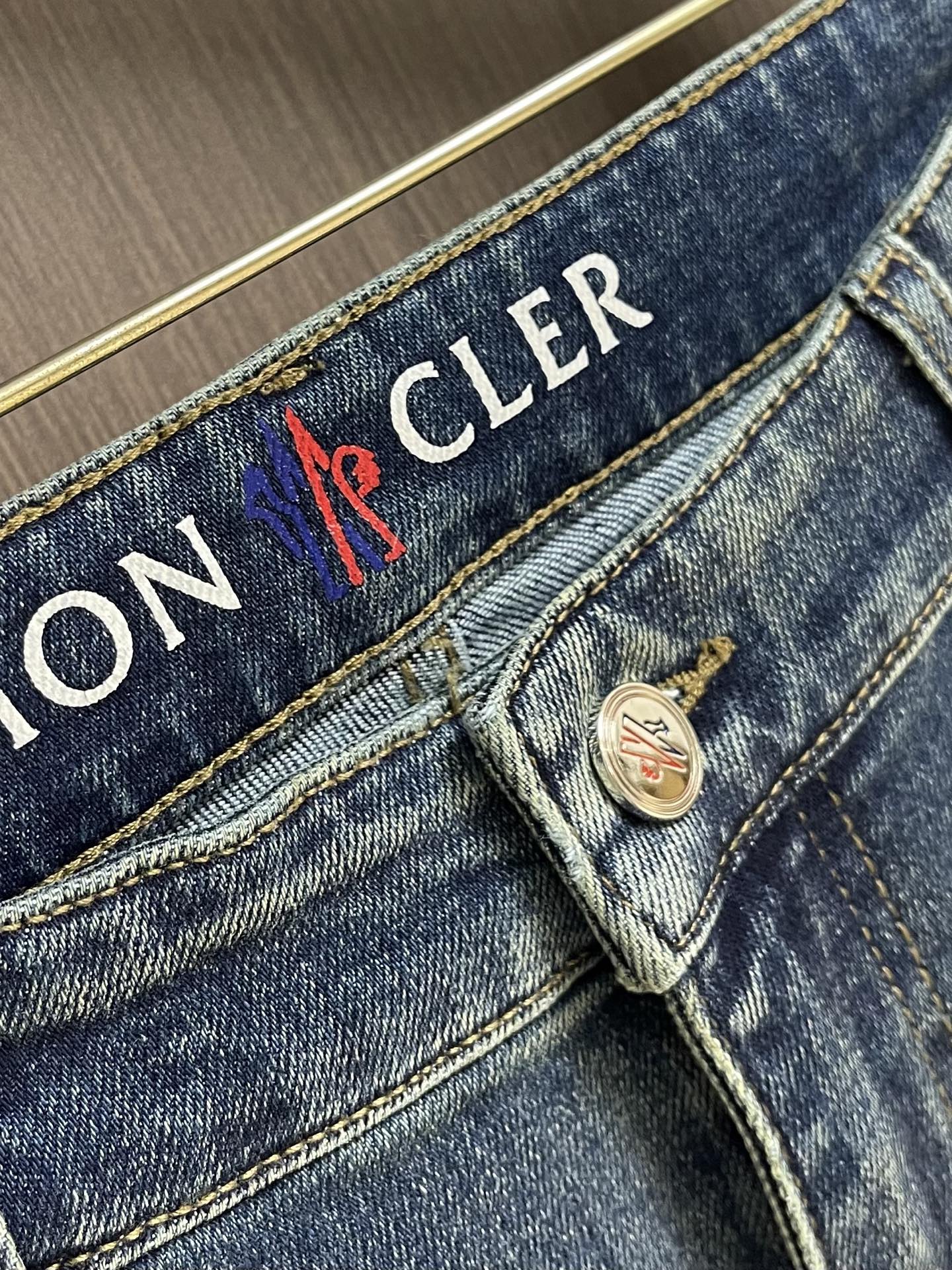 MONCLER 26S JEANS PANTS 667