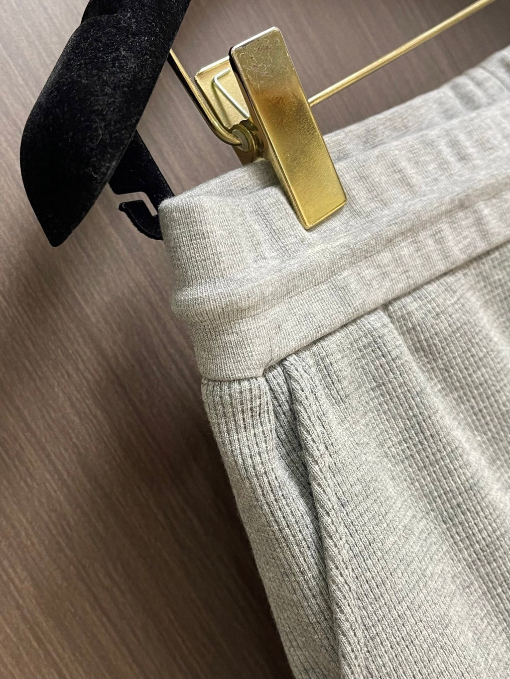 THOM 26S KNIT SHORTS STYLE 205
