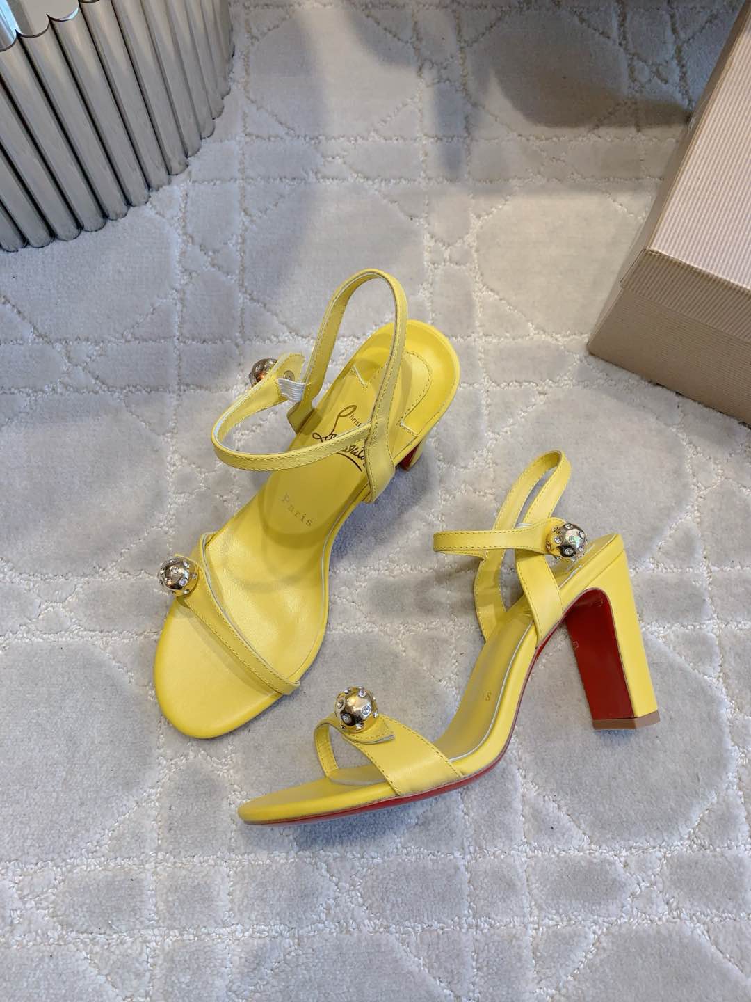 MISS JANE SANDAL 90MM IN YELLOW CALFSKIN EMBELLISHED BALL