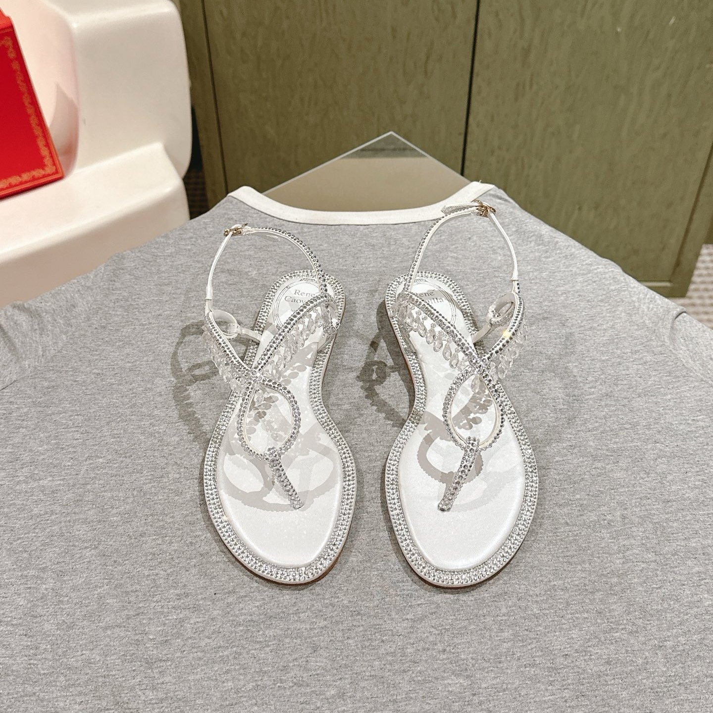 RENE CAOVILLA 26S THONG SANDALS IN WHITE LAMBSKIN CRYSTAL EMBELLISHED STRAP