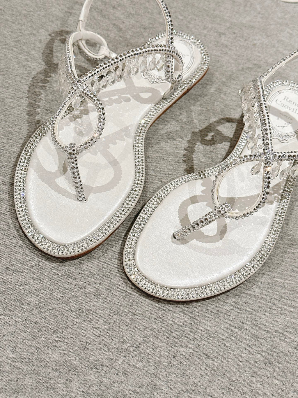 RENE CAOVILLA 26S THONG SANDALS IN WHITE LAMBSKIN CRYSTAL EMBELLISHED STRAP
