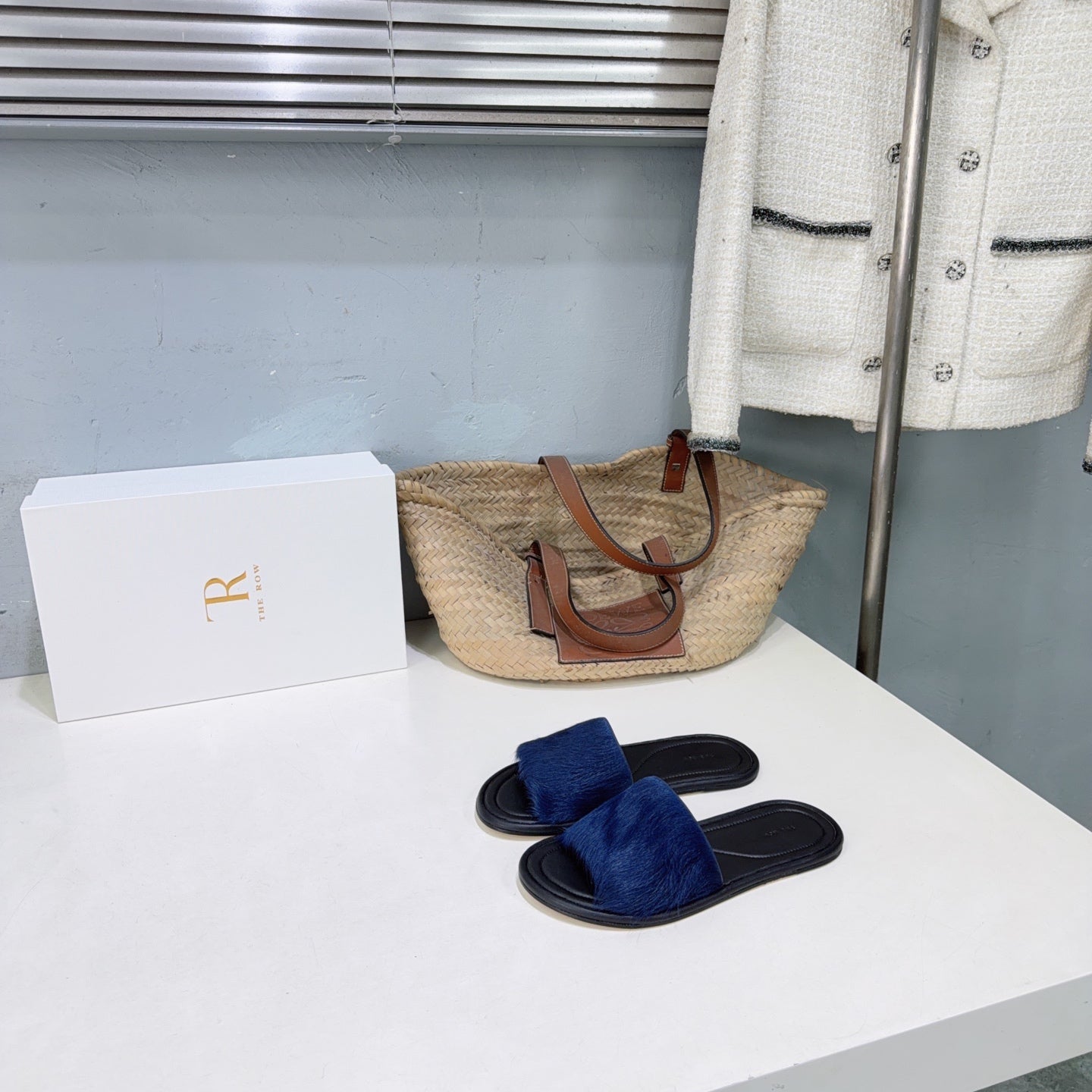 THE ROW 26S SLIDES SANDALS IN BLUE MINK FUR AND BLACK CALFSKIN