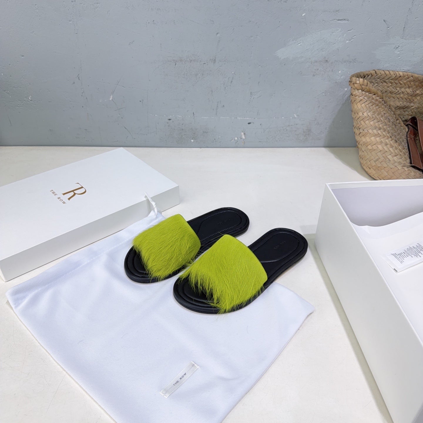 THE ROW 26S SLIDES SANDALS IN GREEN MINK FUR AND BLACK CALFSKIN
