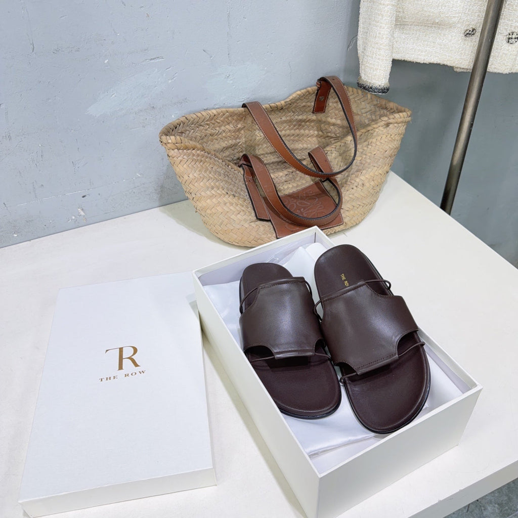 THE ROW 26S STRAP SLIDES IN CHOCOLATE BROWN CALFSKIN