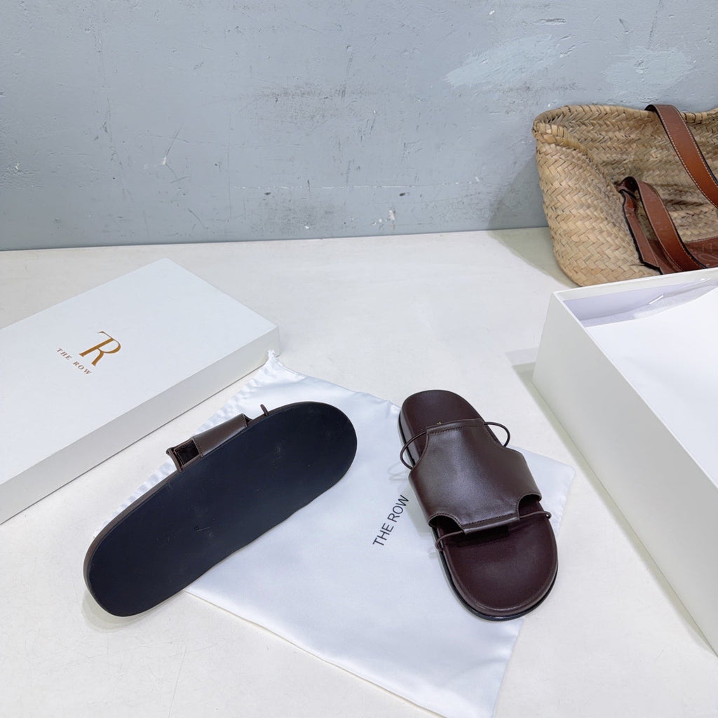 THE ROW 26S STRAP SLIDES IN CHOCOLATE BROWN CALFSKIN