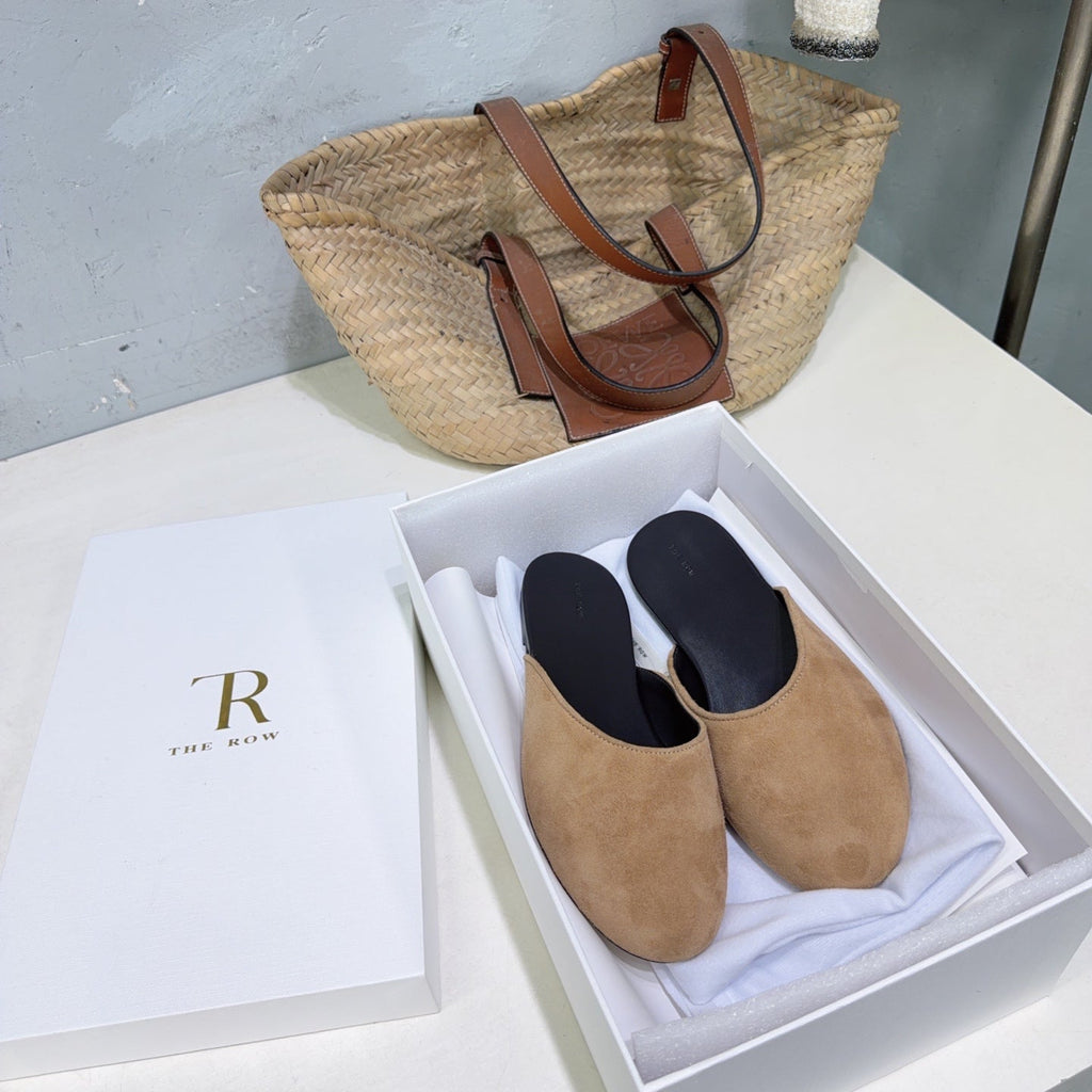 THE ROW 26S ROUND TOE MULE FLATS IN LIGHT BROWN SUEDE