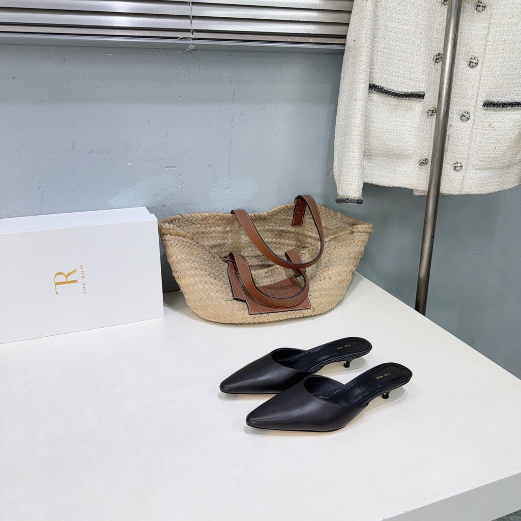 THE ROW 26S POINTED TOE MULE HEELS 35MM IN BLACK CALFSKIN