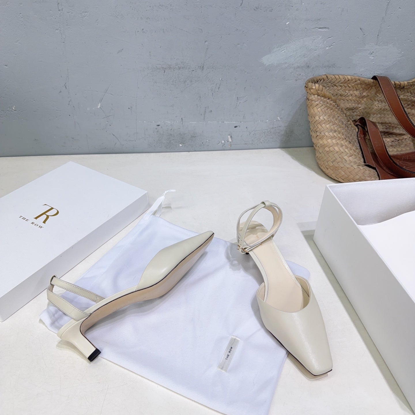 THE ROW 26S SQUARE TOE SLINGBACK HEELS 45MM IN IVORY WHITE CALFSKIN