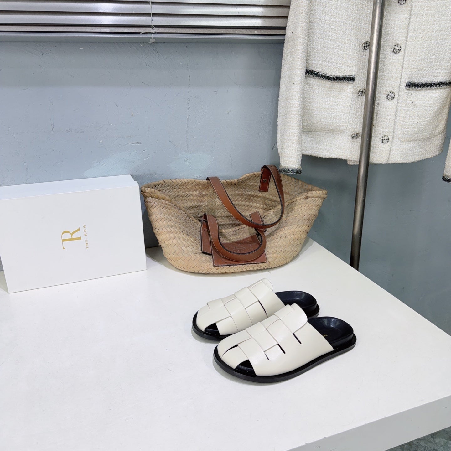 THE ROW 26S CAGE SLIDES IN IVORY WHITE SMOOTH CALFSKIN WITH BLACK FOOTBED