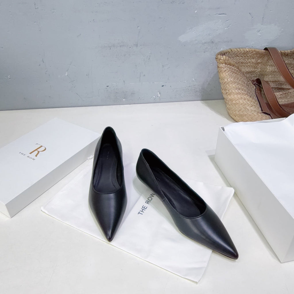 THE ROW 26S POINTED TOE PUMPS 35MM IN BLACK CALFSKIN