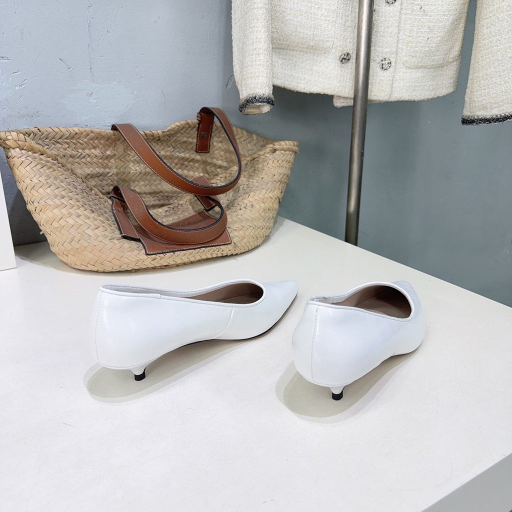 THE ROW 26S POINTED TOE PUMPS 35MM IN WHITE CALFSKIN