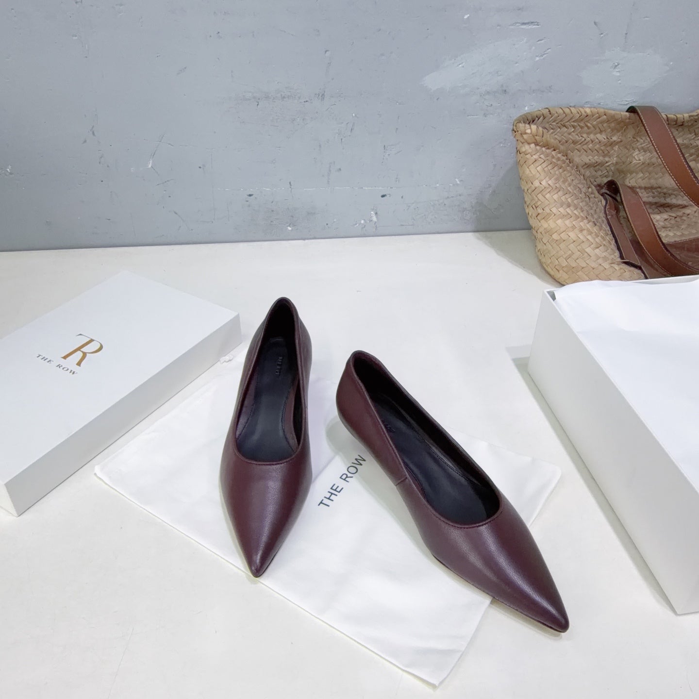 THE ROW 26S POINTED TOE PUMPS 35MM IN BURGUNDY RED CALFSKIN
