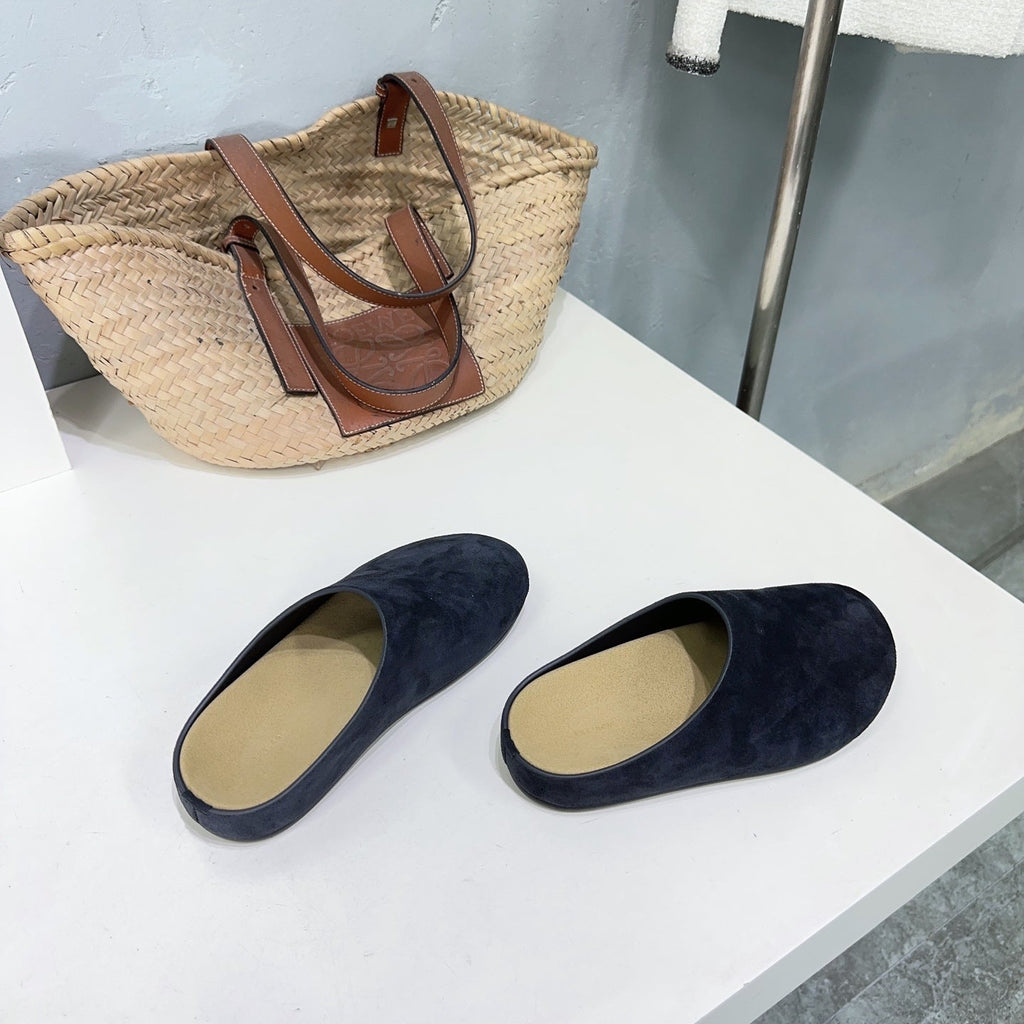 THE ROW 26S CLOG MULES IN BLACK SUEDE