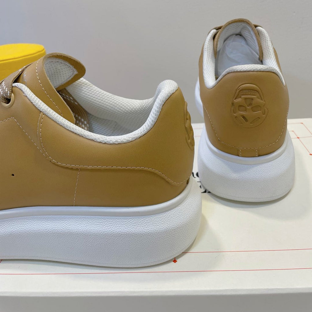 OVERSIZED SNEAKERS IN TAN BROWN SMOOTH CALFSKIN