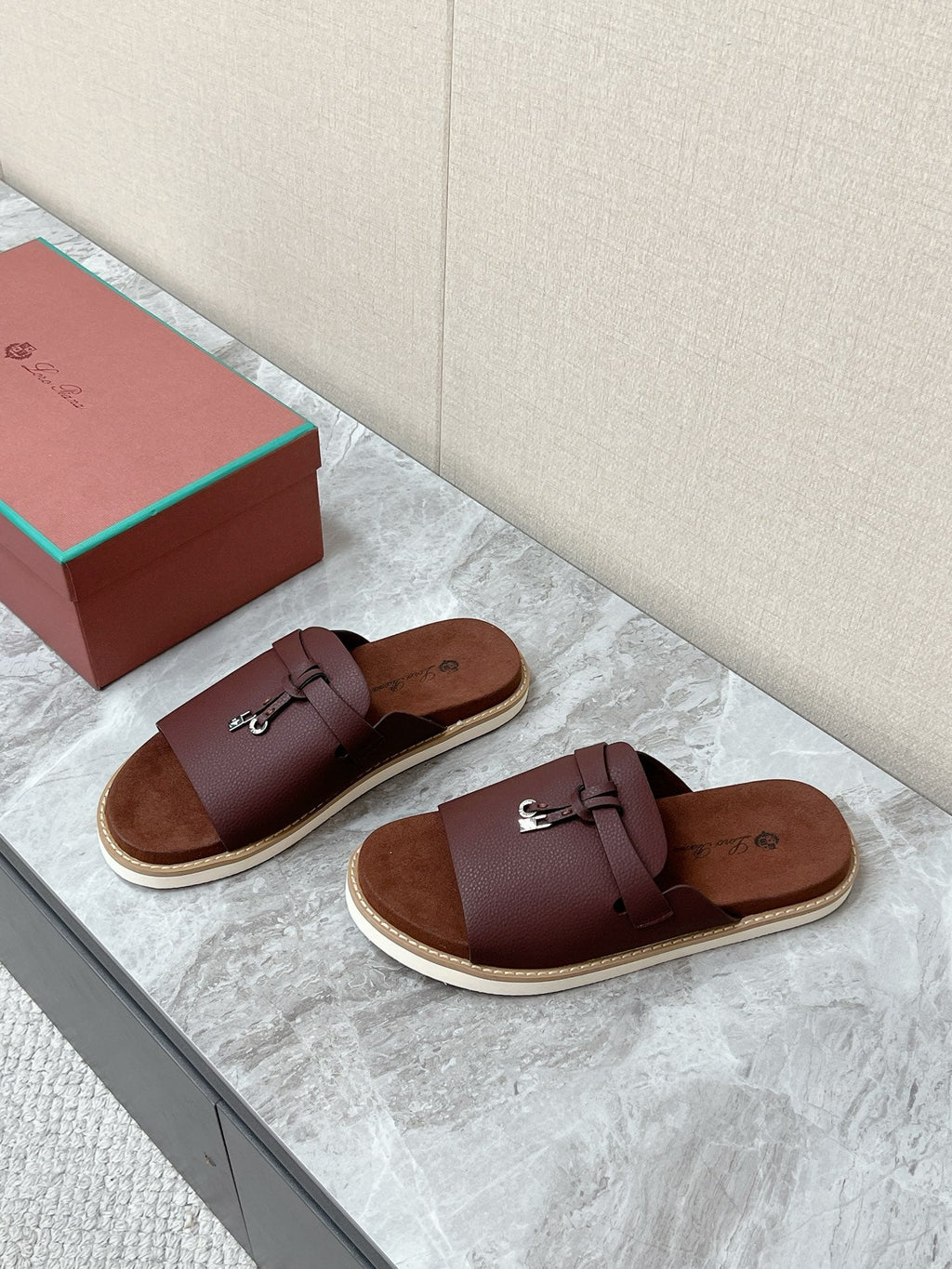 LP 26S LOCK MULE SLIDES IN BURGUNDY RED CALFSKIN SILVER HARDWARE