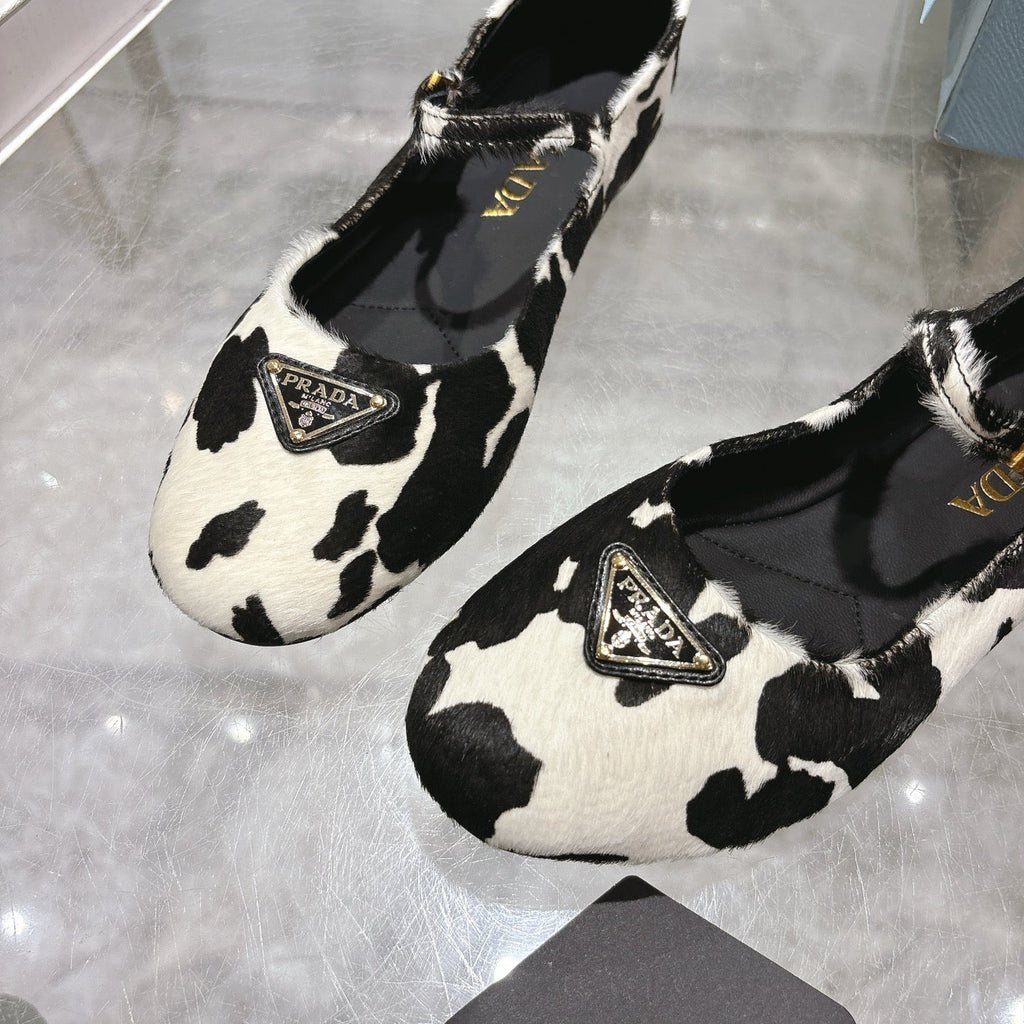 PRADA 25S MARY JANE BALLETS IN BLACK MIX CREAM WHITE HORSEHAIR FABRIC