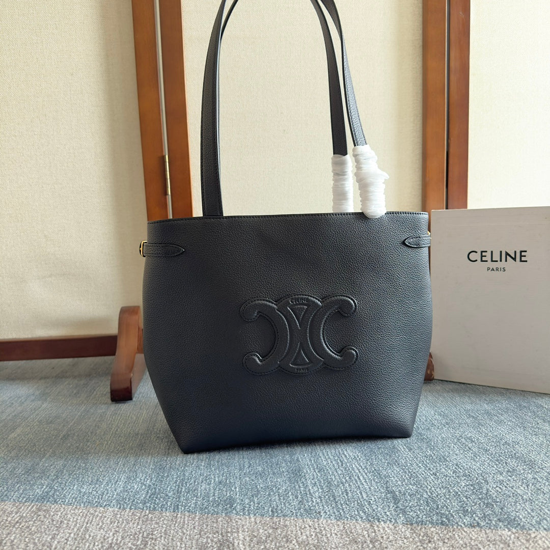 SMALL CABAS ANAÏS CUIR TRIOMPHE 28 IN BLACK GRAINED CALFSKIN