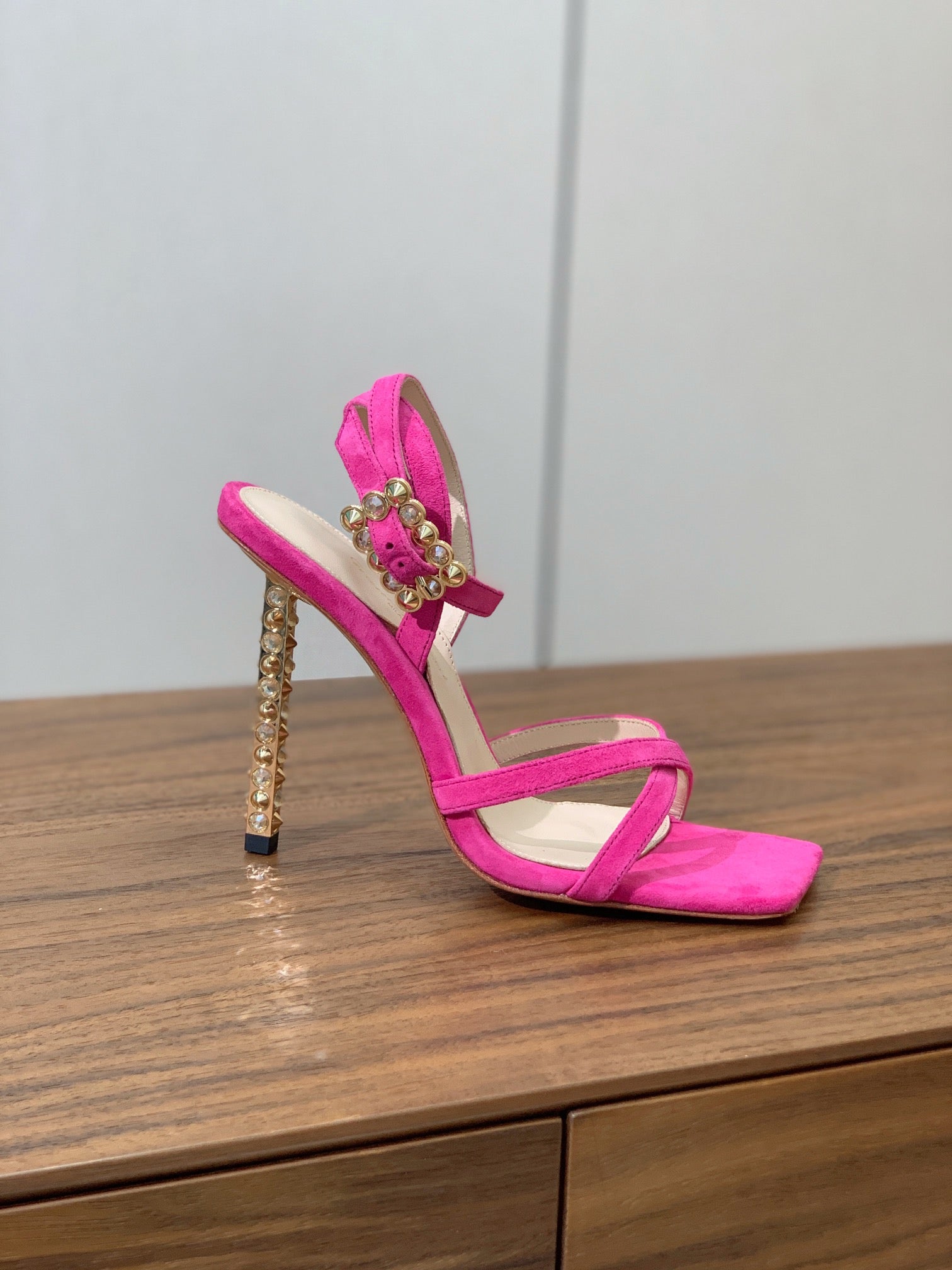 GIANVITO ROSSI 26S CRYSTAL HEELS 105 MM IN PINK SUEDE