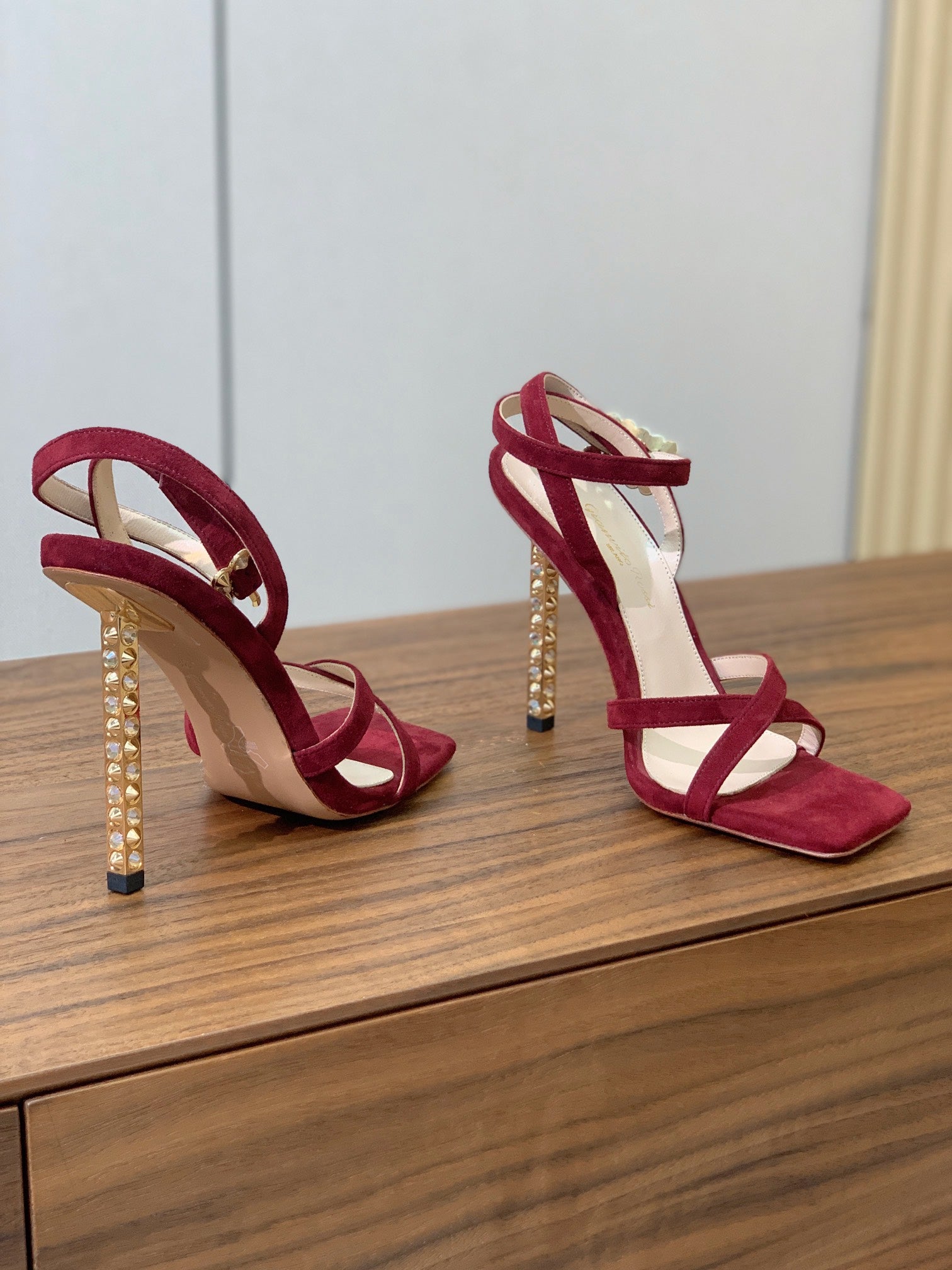 GIANVITO ROSSI 26S CRYSTAL HEELS 105 MM IN DARK RED SUEDE