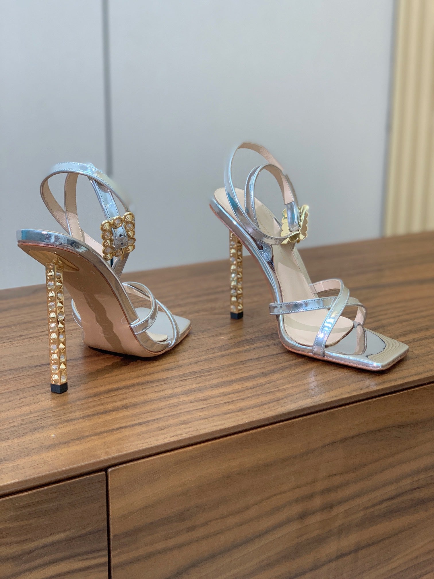 GIANVITO ROSSI 26S CRYSTAL HEELS 105 MM IN SILVER LAMBSKIN
