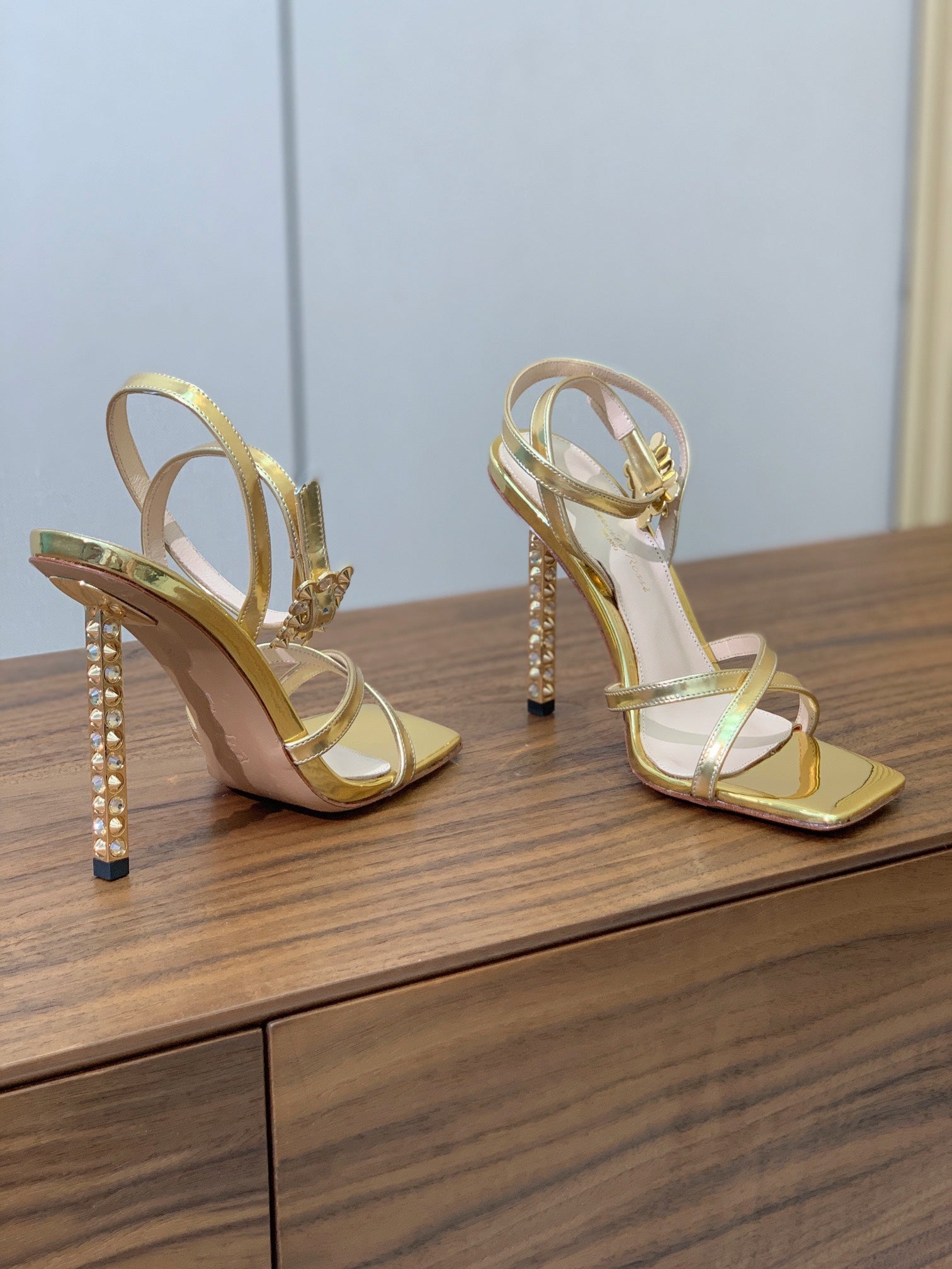 GIANVITO ROSSI 26S CRYSTAL HEELS 105 MM IN GOLD LAMBSKIN