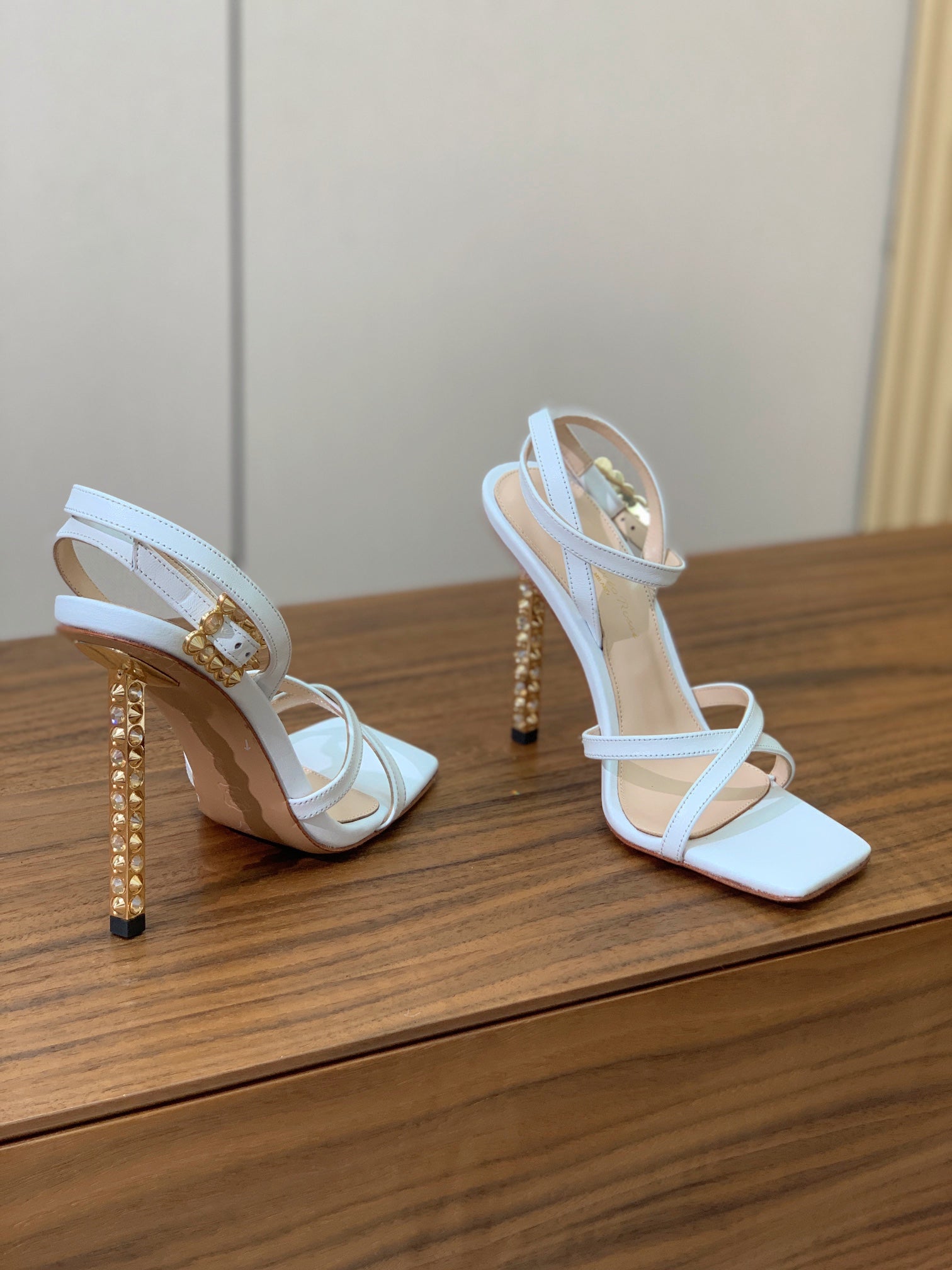GIANVITO ROSSI 26S CRYSTAL HEELS 105 MM IN WHITE LAMBSKIN