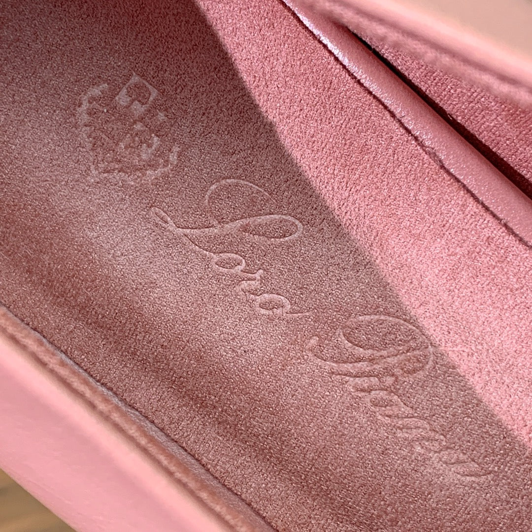 LP 26S BALLET FLATS IN LIGHT PINK CALFSKIN