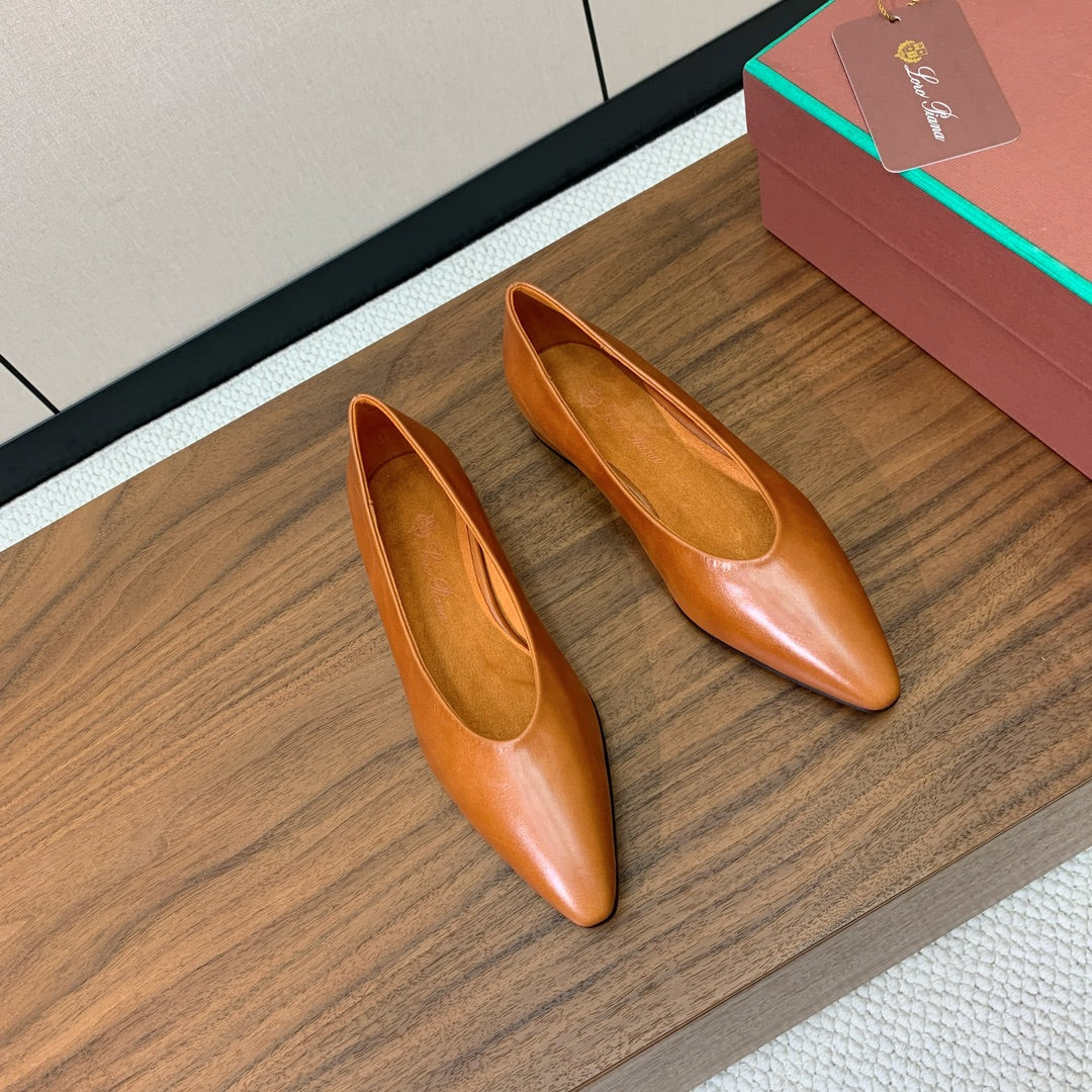 LP 26S BALLET FLATS IN SADDLE BROWN CALFSKIN