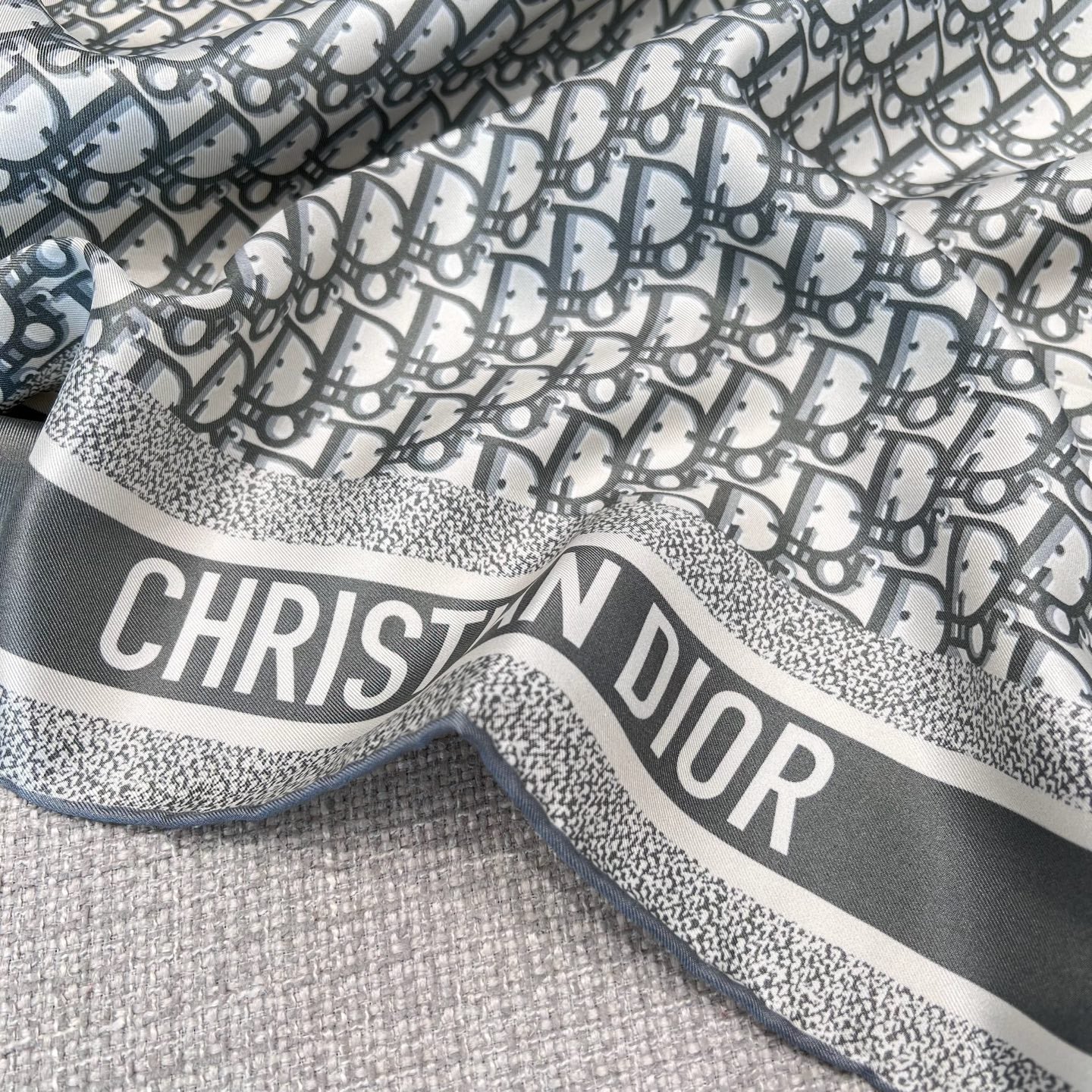 DIOR 26S SCARF 90CM IN SILK 167896