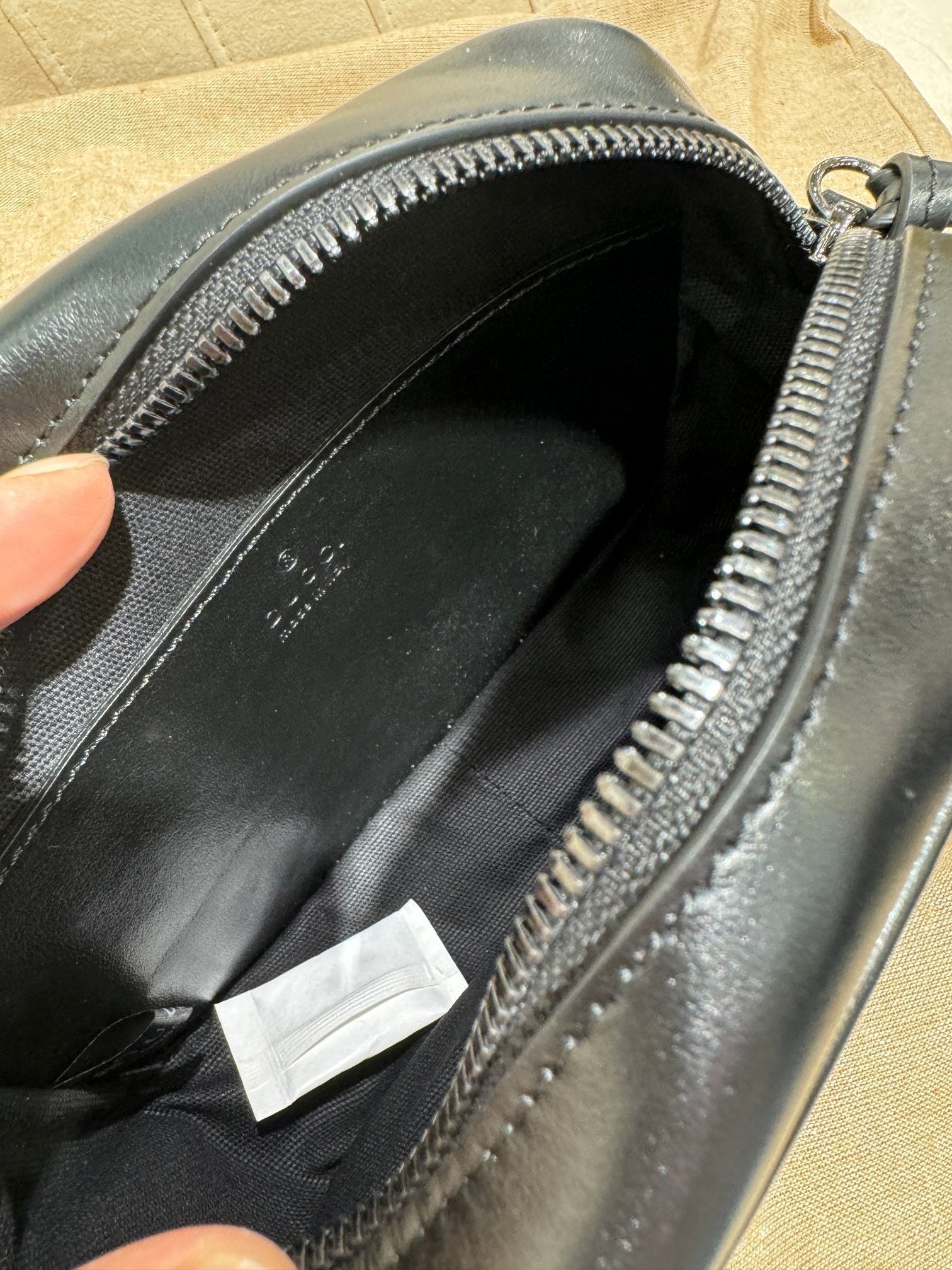 GG MINI 18 MARMONT MATELASSÉ SHOULDER BAG BLACK CALFSKIN