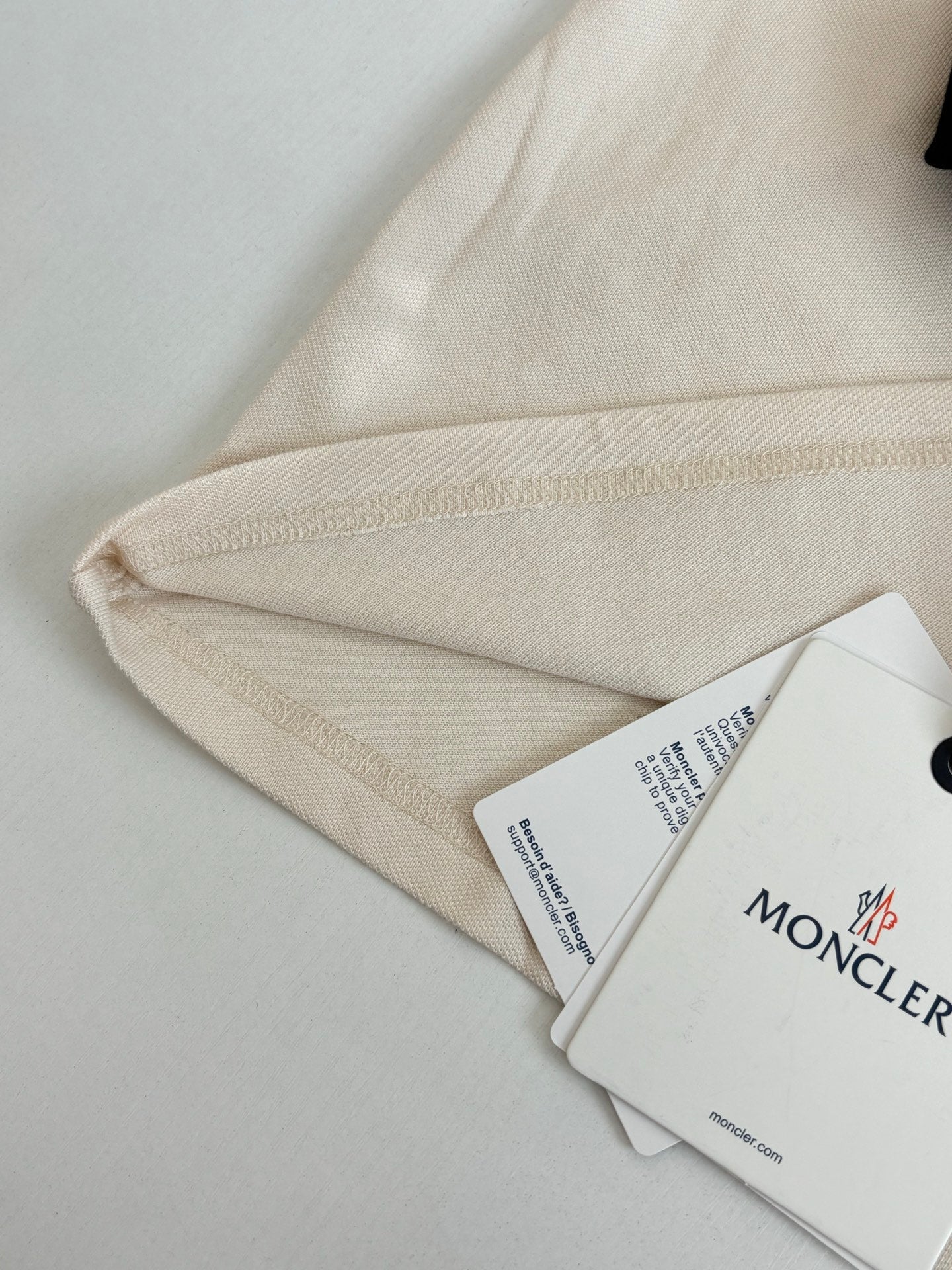 MONCLER 26S SHORT SLEEVE POLO SHIRT 576