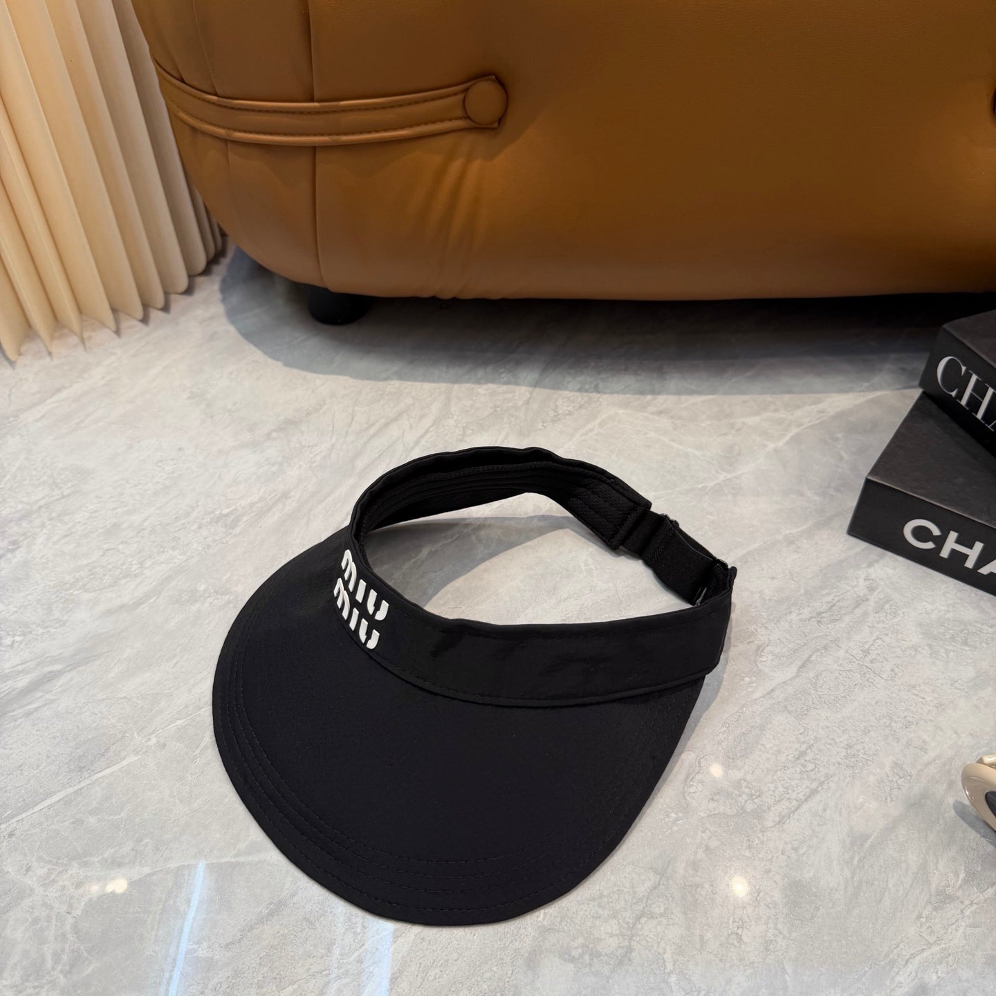 MIUMIU 26S CLASSIC SUN VISOR 332843