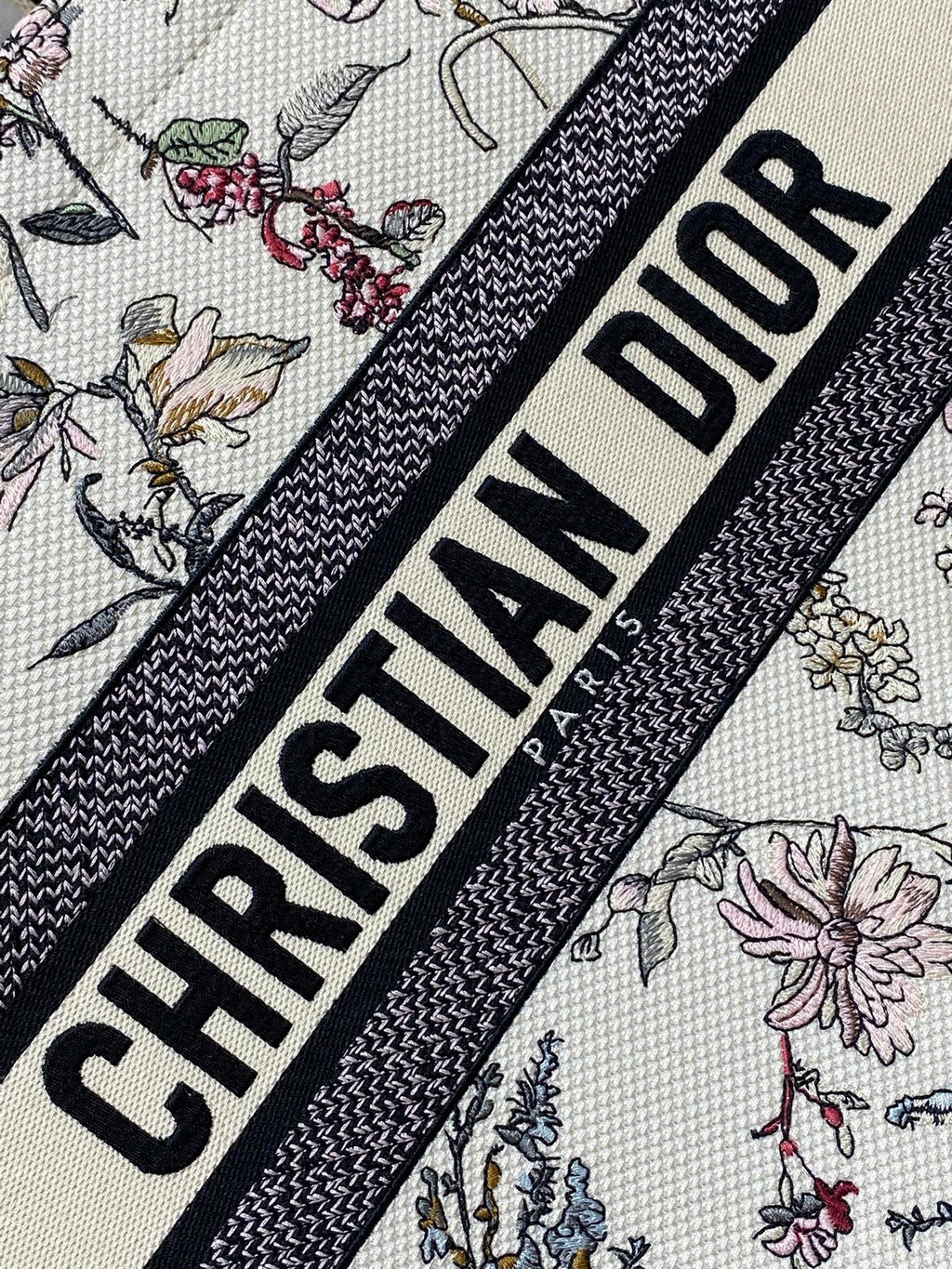 DIOR 25S MEDIUM BOOK TOTE 36 IN BEIGE CANVAS MILLEFIORI EMBROIDERY