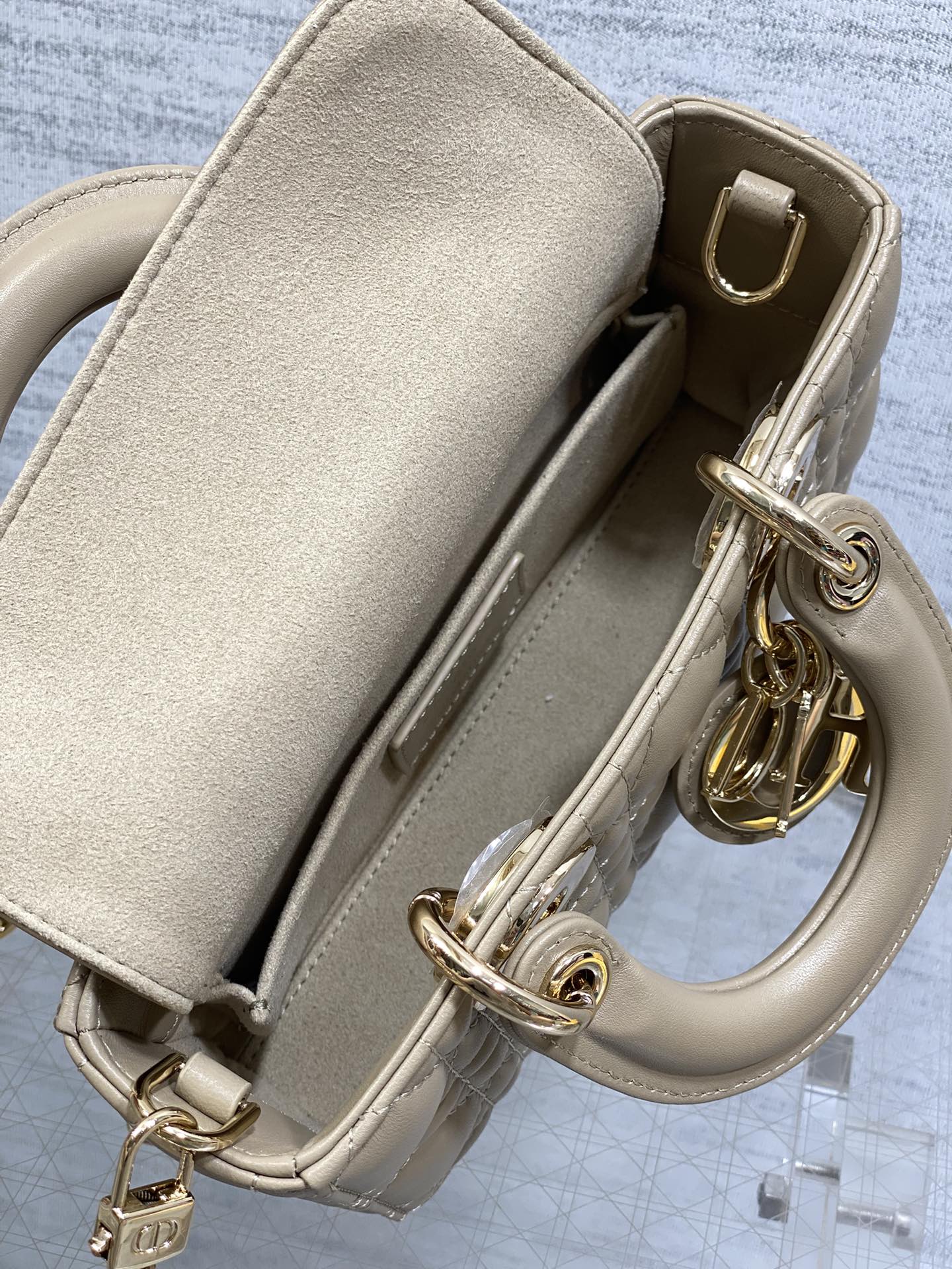 DIOR 25S SMALL LADY D‑JOY BAG 19 IN DARK BEIGE CANNAGE CALFSKIN GOLD HARDWARE