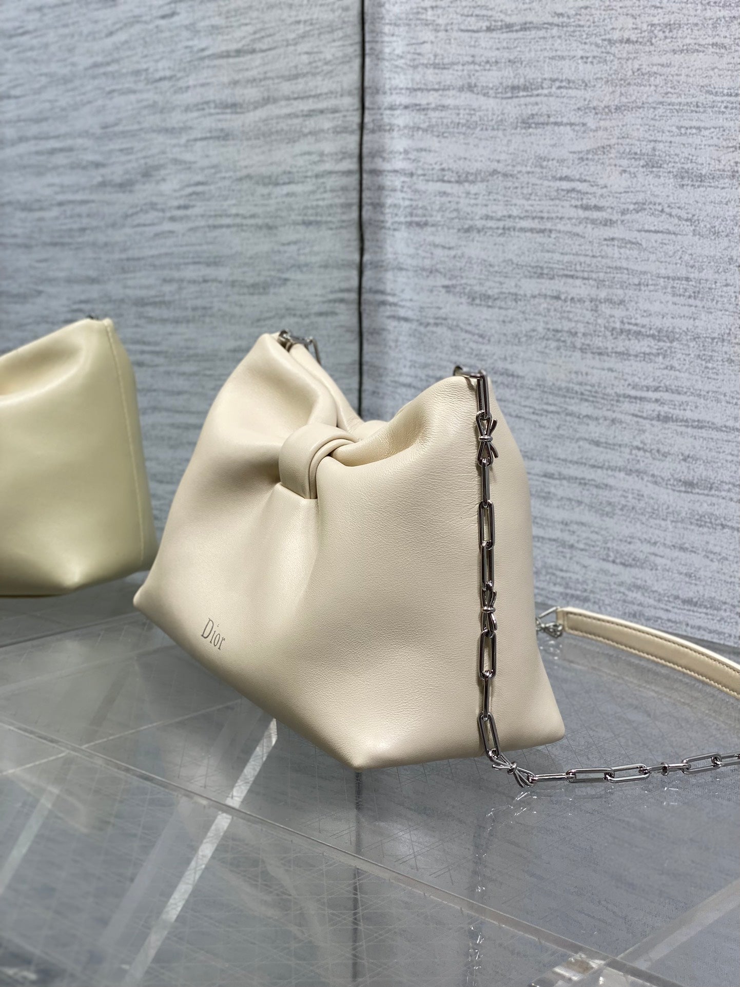 DIOR 26S BOW BAG 26 IN WHITE LAMBSKIN