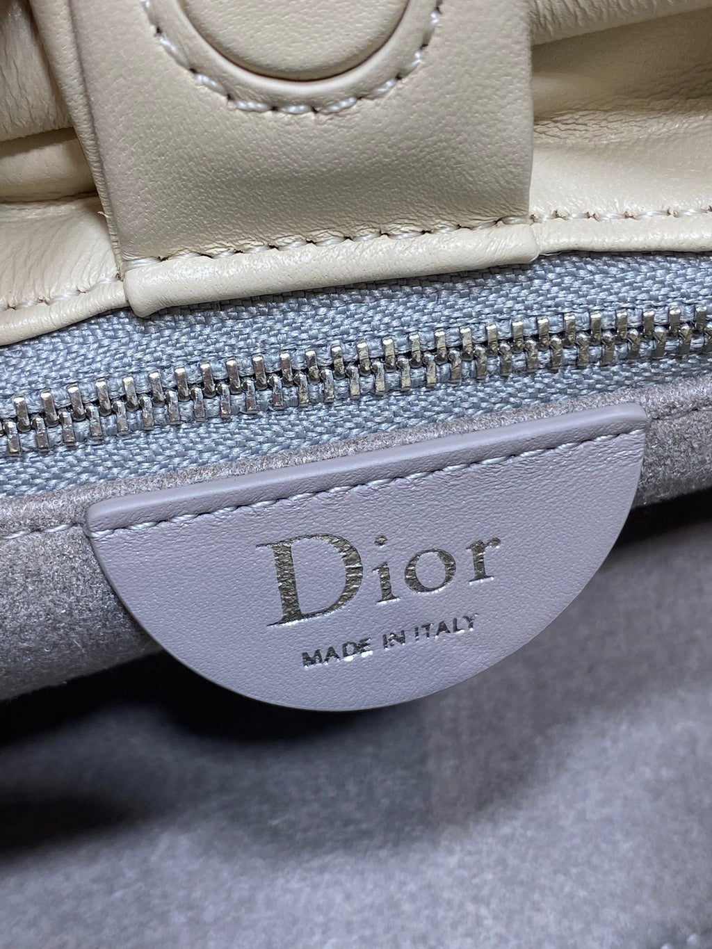 DIOR 26S BOW BAG 26 IN WHITE LAMBSKIN