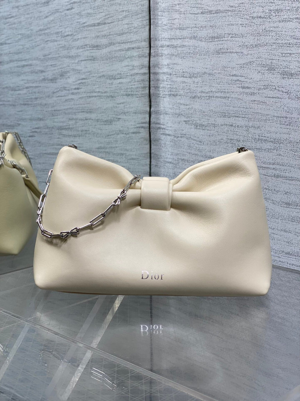 DIOR 26S BOW BAG 26 IN WHITE LAMBSKIN