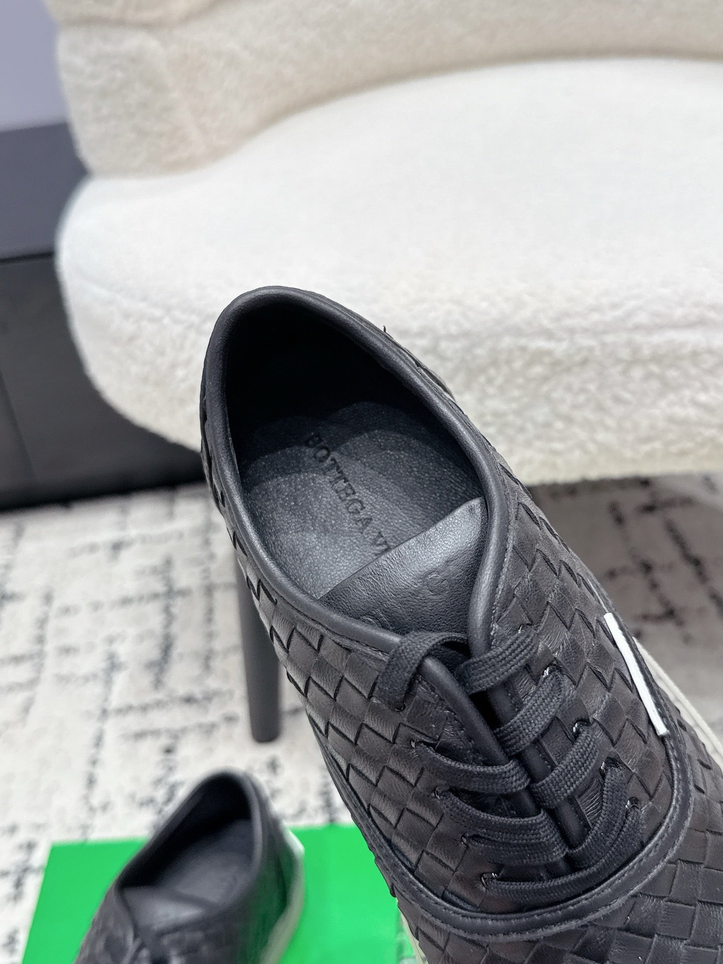 BOTTEGA VENETA 26S SNEAKERS IN BLACK WOVEN LAMBSKIN