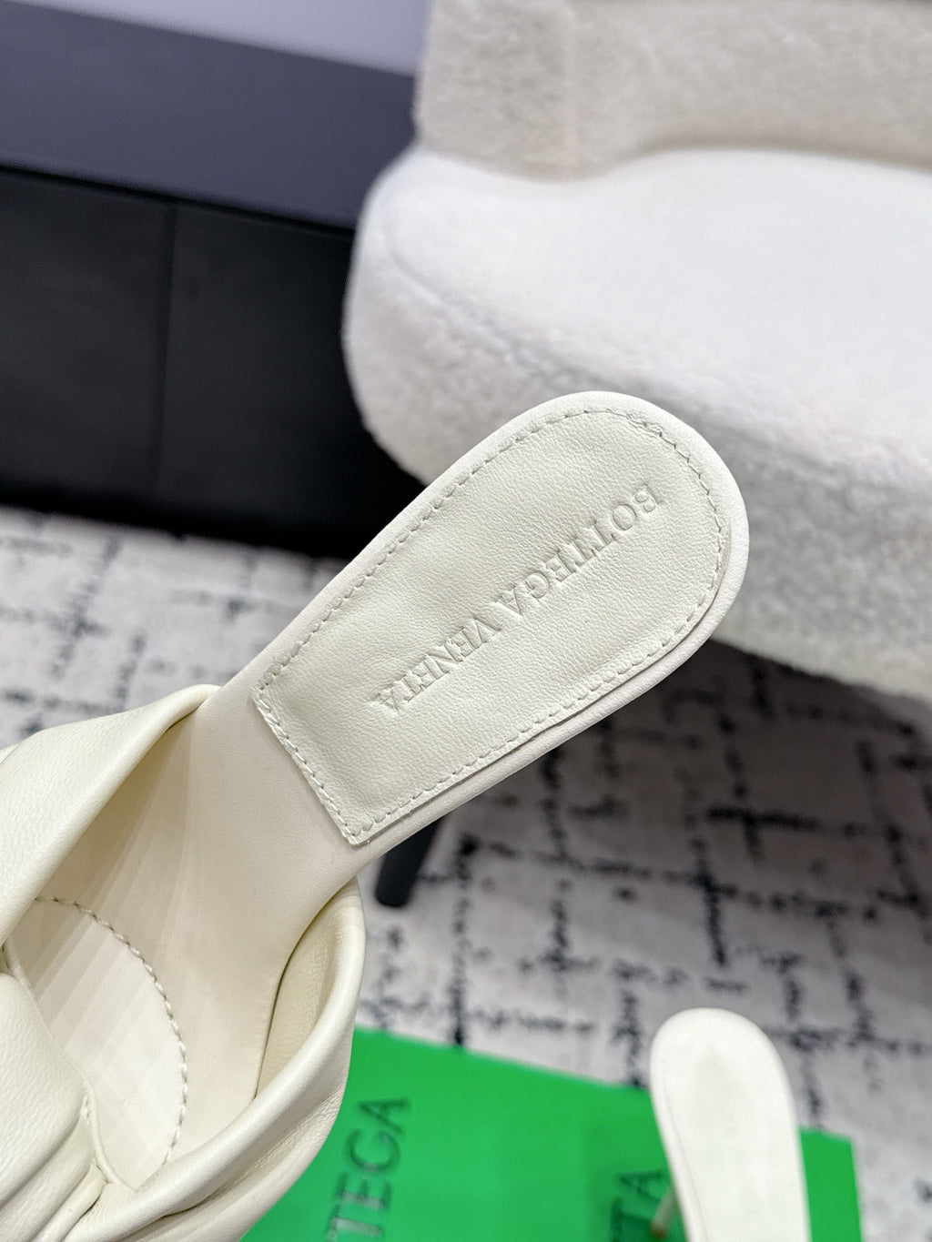 BOTTEGA VENETA 26S TWIST-STRAP HIGH-HEEL SANDALS 90 MM IN WHITE LAMBSKIN